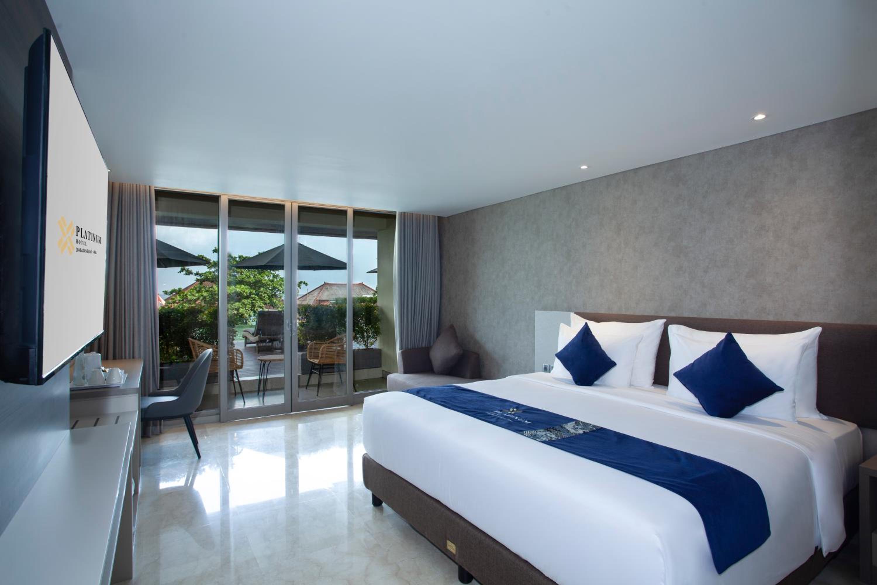 Deluxe Seaview Pool Access with Free One-time 2 Bottles of Beer or Afternoon Tea