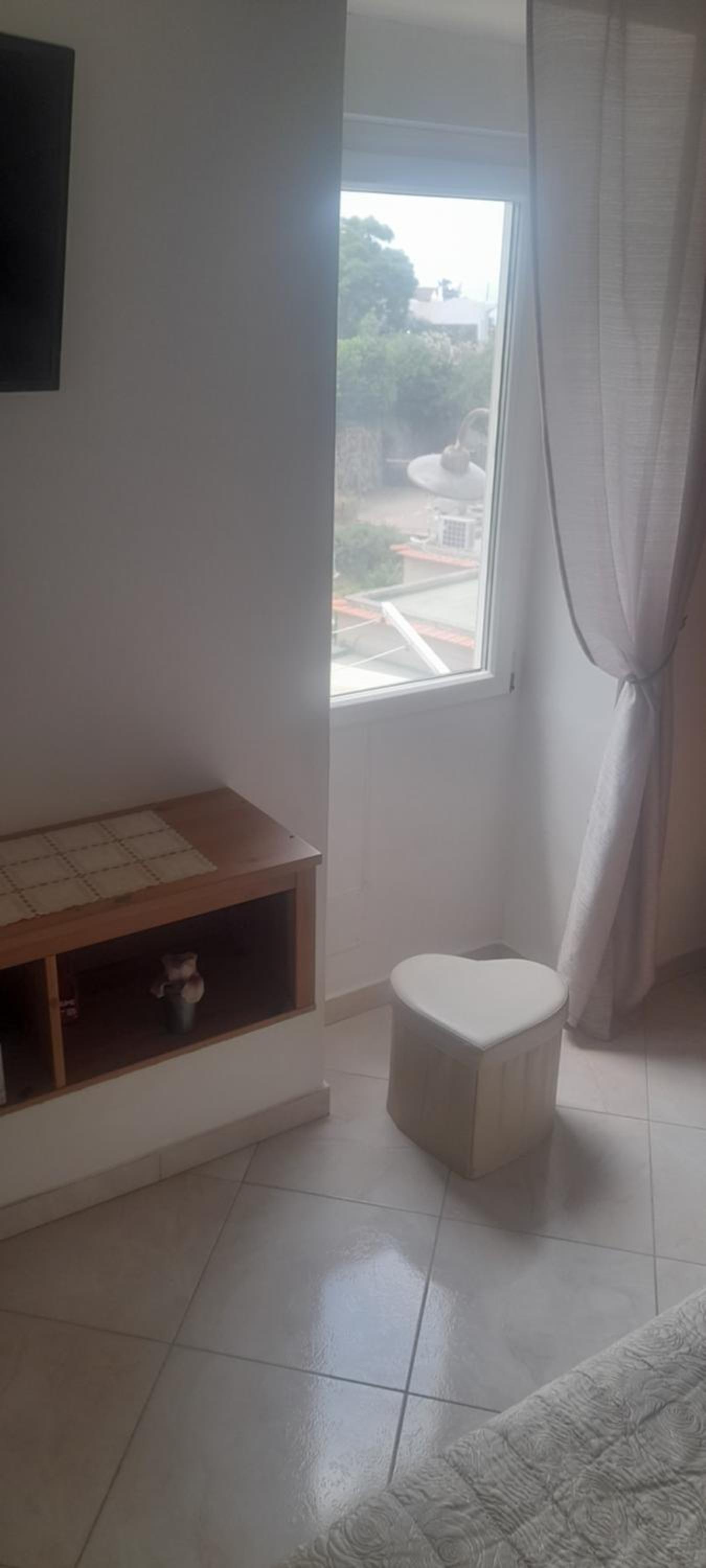 Apartment with Terrace - Photo 12