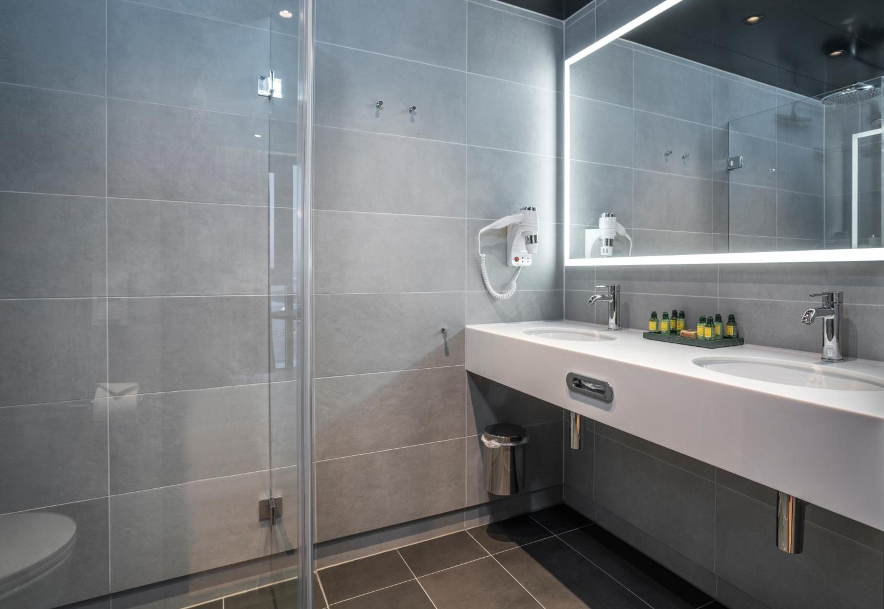 Junior Suite - Photo 11