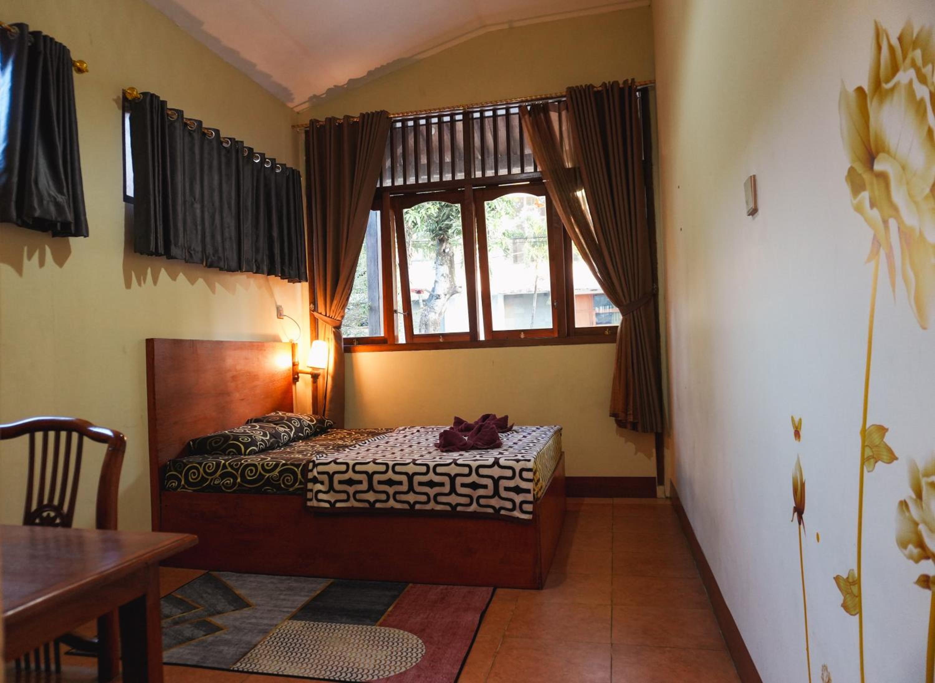 Deluxe Double Room with Shower photo 2
