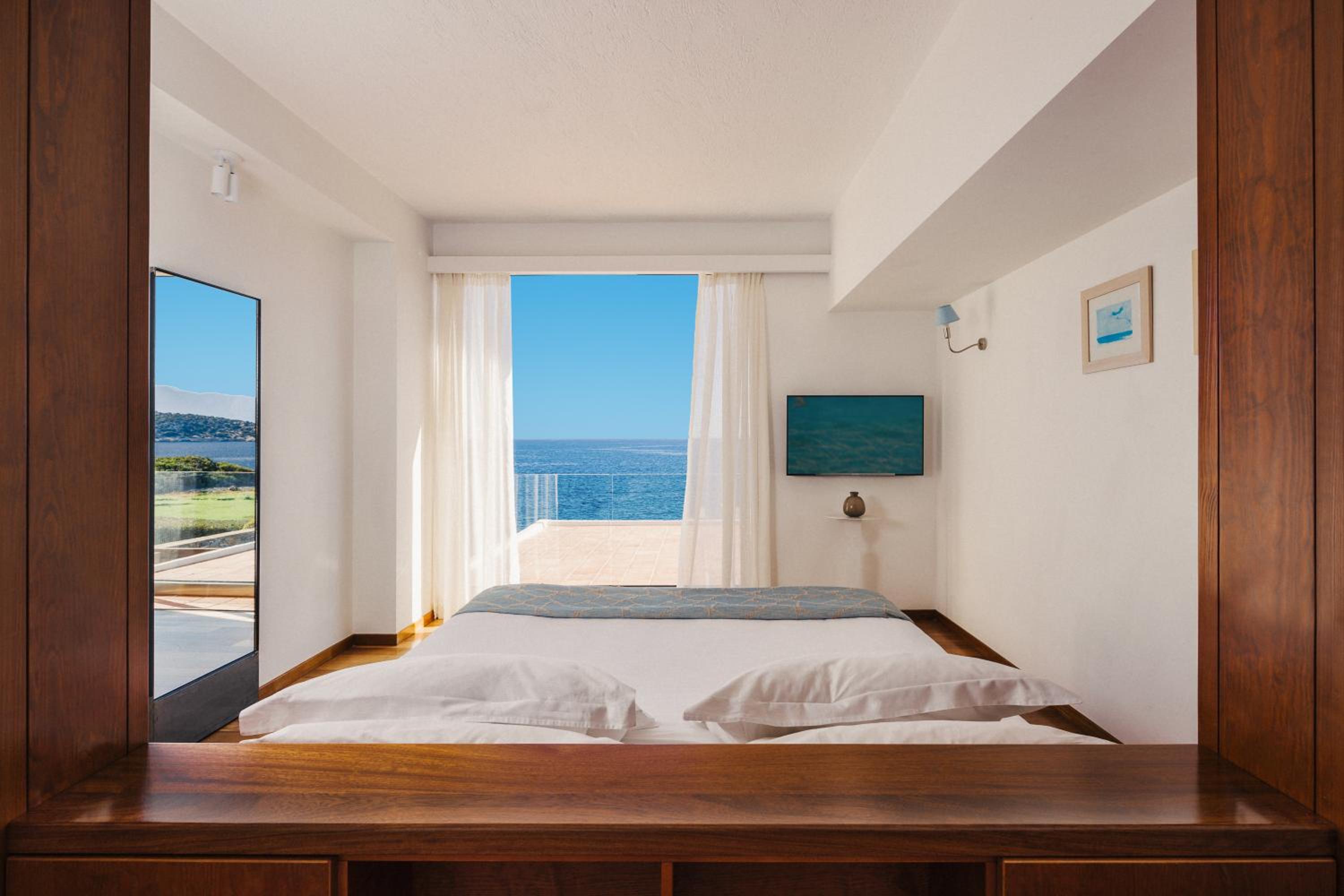 Club Junior Suite Seafront View