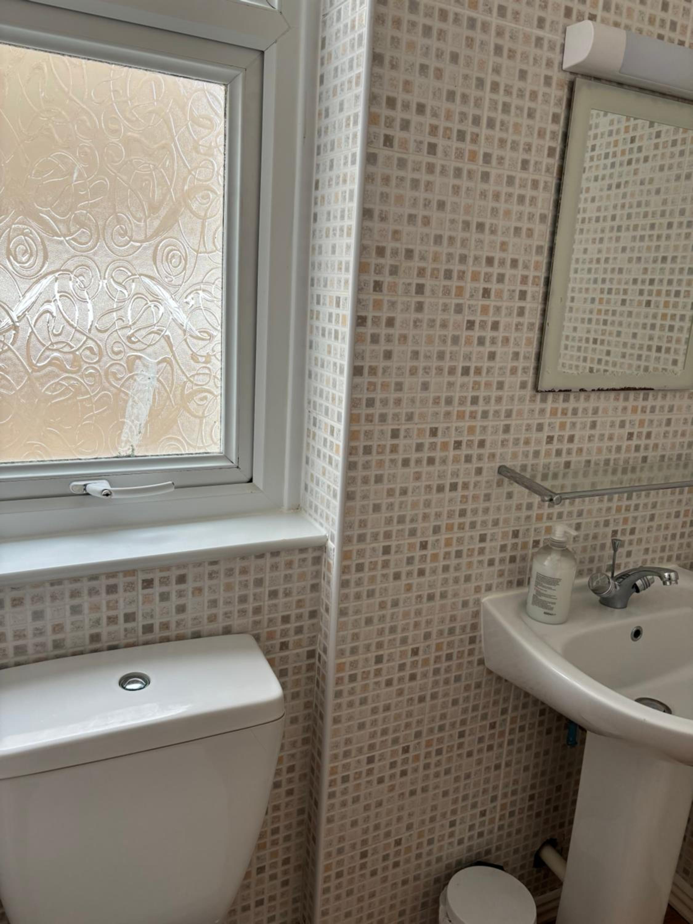 Deluxe Double Room with Shower photo 2