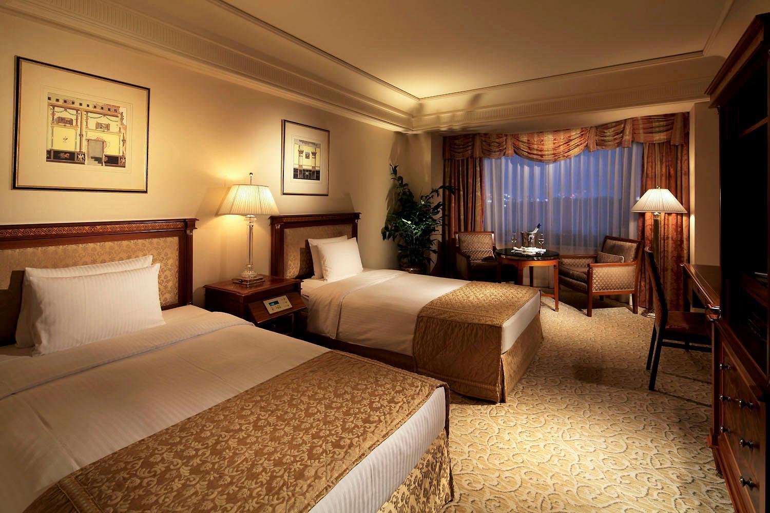 Executive Floor - Luxury Twin Room - Non-Smoking - Free access to gym & pool with breakfast