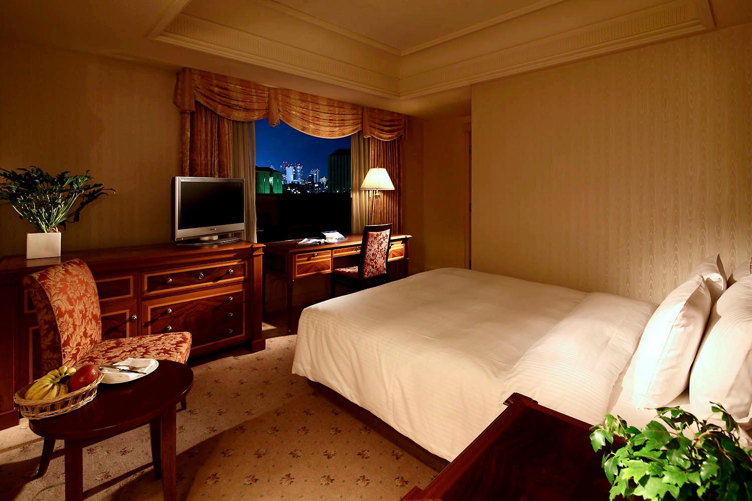 Executive Floor - Standard Double Room - Non-Smoking - Free access to gym & pool with breakfast