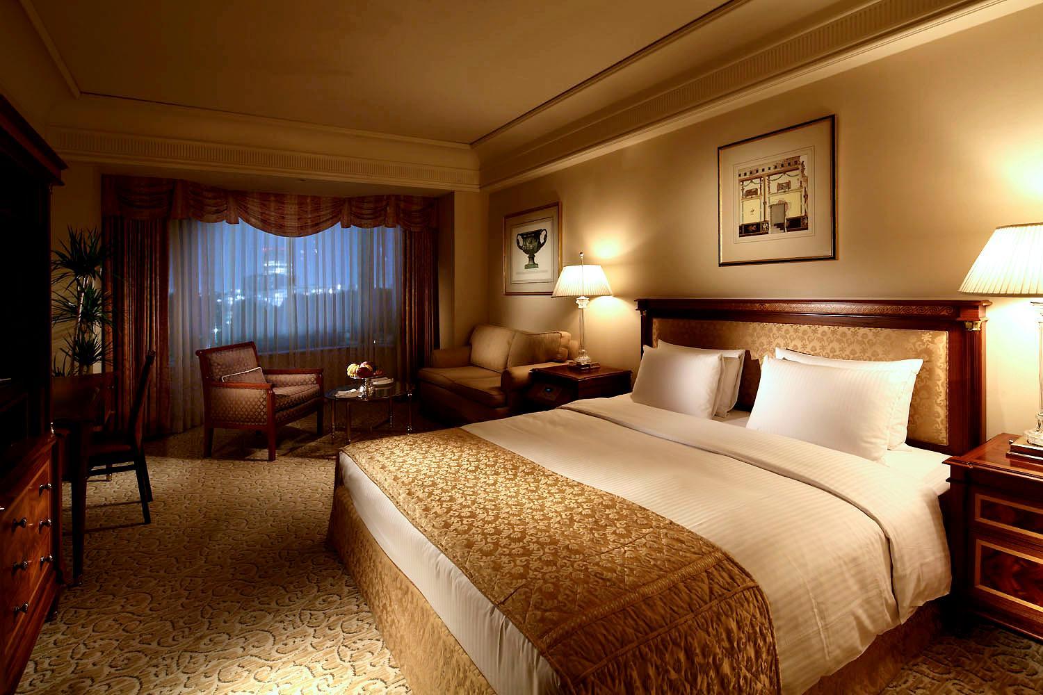 Executive Floor - Luxury Double Room - Non-Smoking - Free access to gym & pool with breakfast