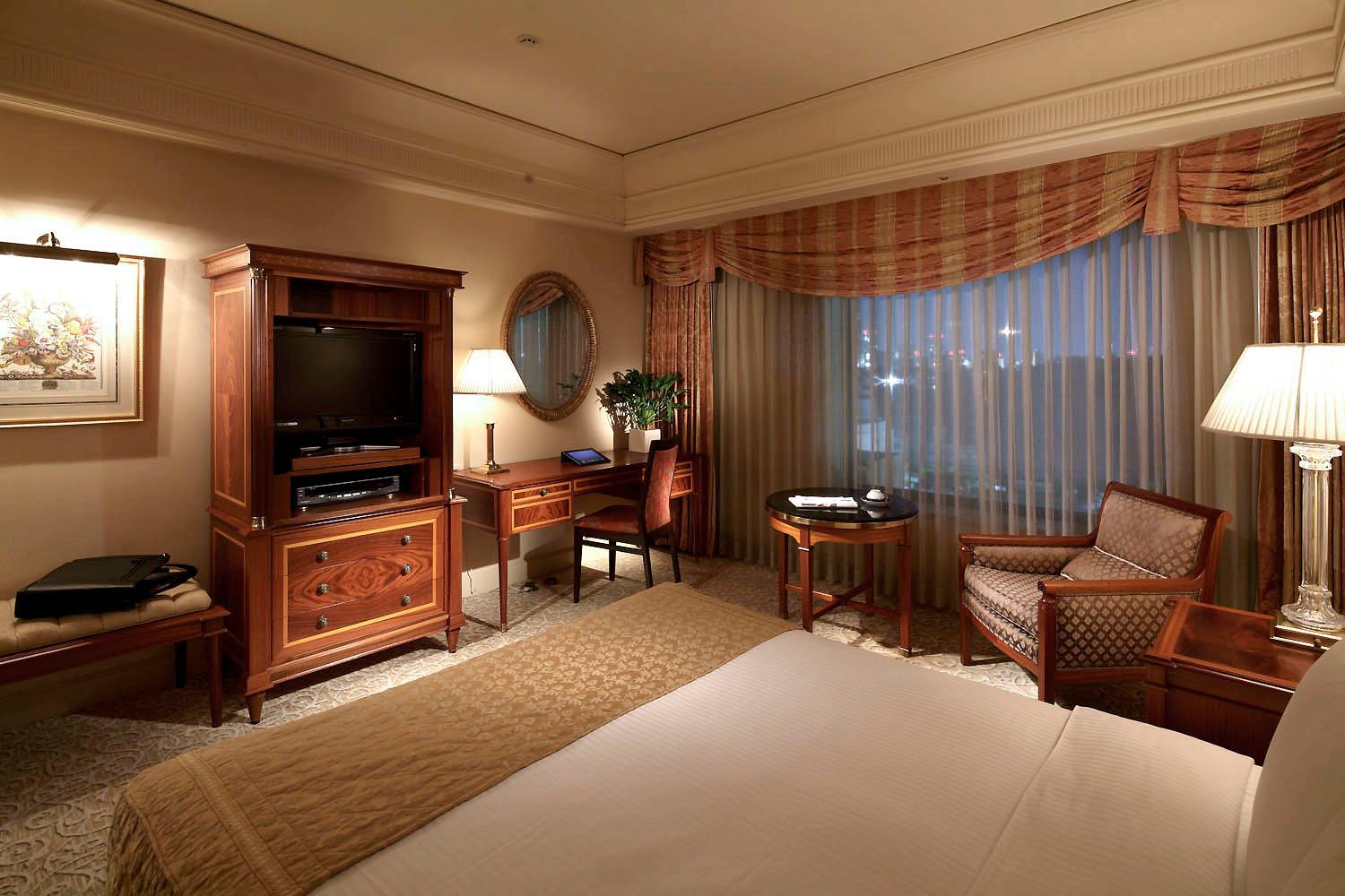 Executive Floor - Deluxe Double Room - Non-Smoking - Free access to gym & pool with breakfast