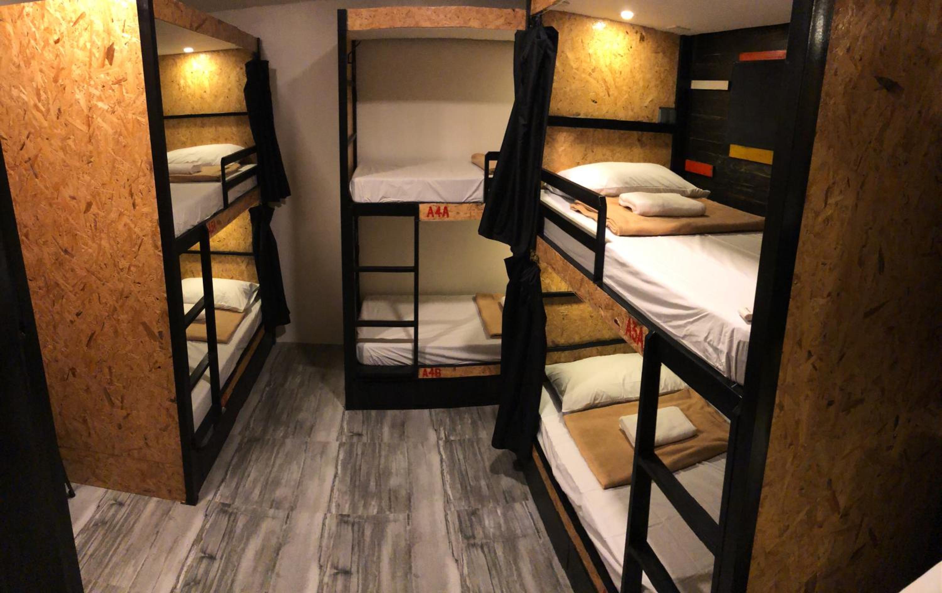 Bed in 10-Bed Mixed Dormitory Room photo 1