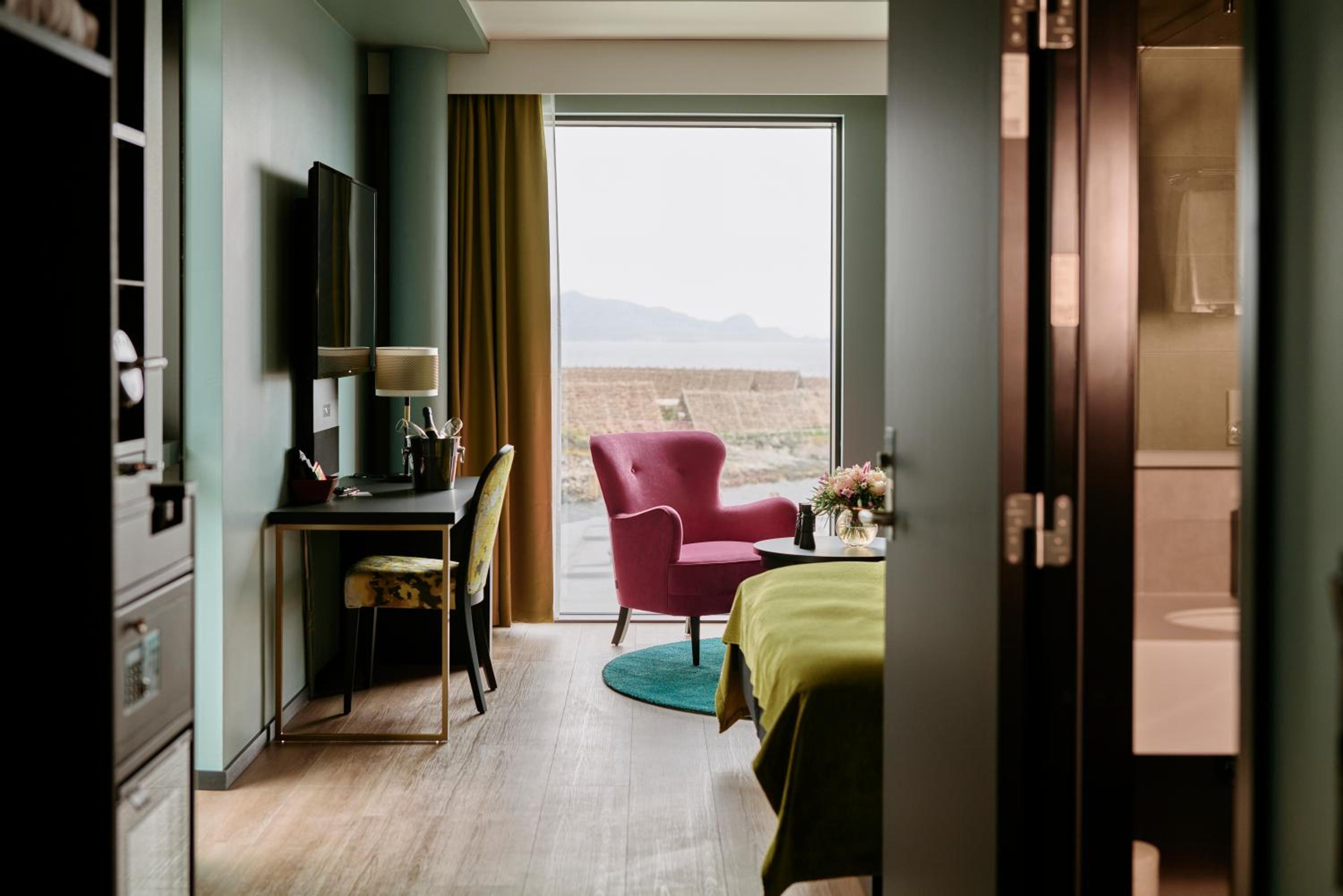 Superior Double Room - Photo 8
