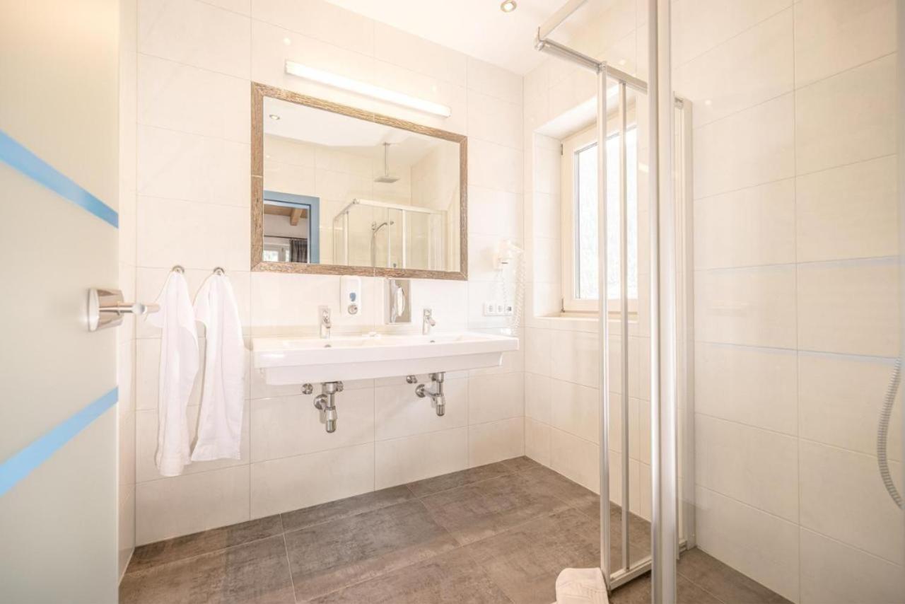 Double or Twin Room photo 2