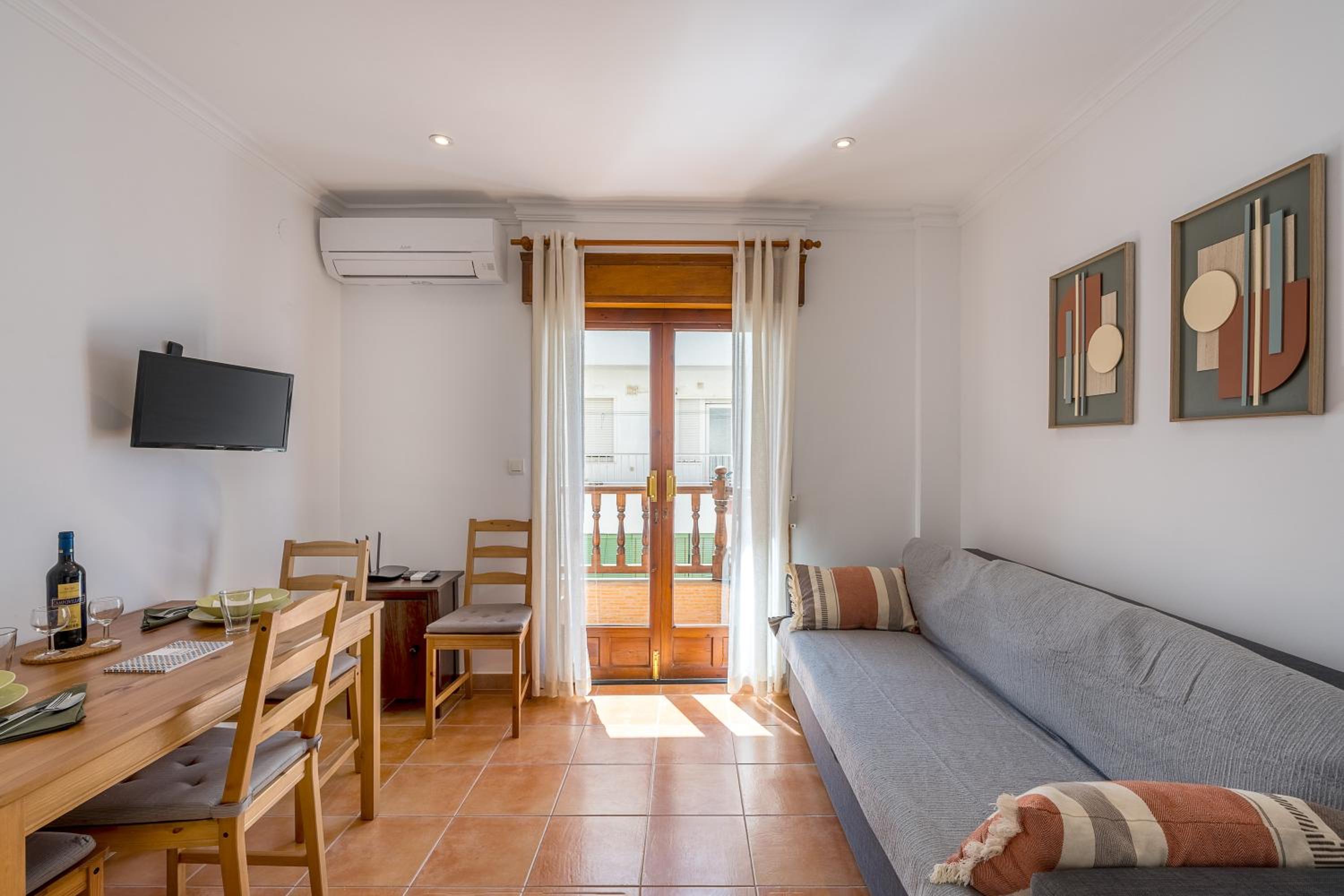 Apartamento de un dormitorio superior con balcón