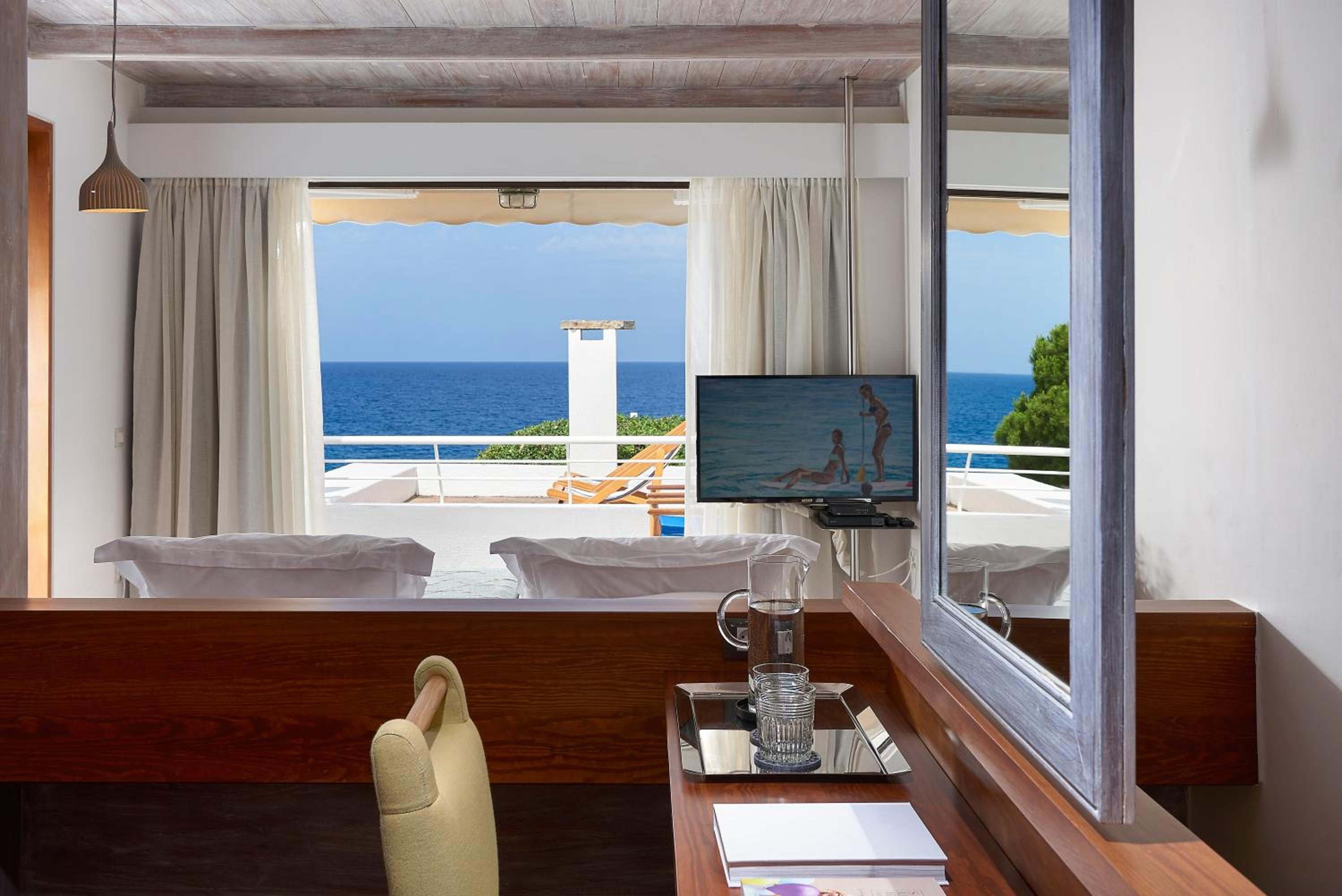 Club Villa 2Bedroom Private Pool Sea Front- Poseidon House