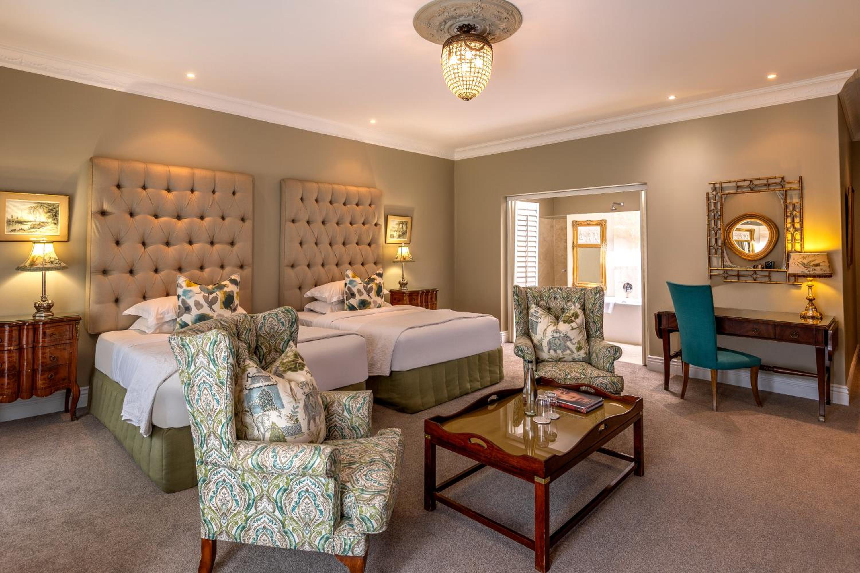 Chateau Suites