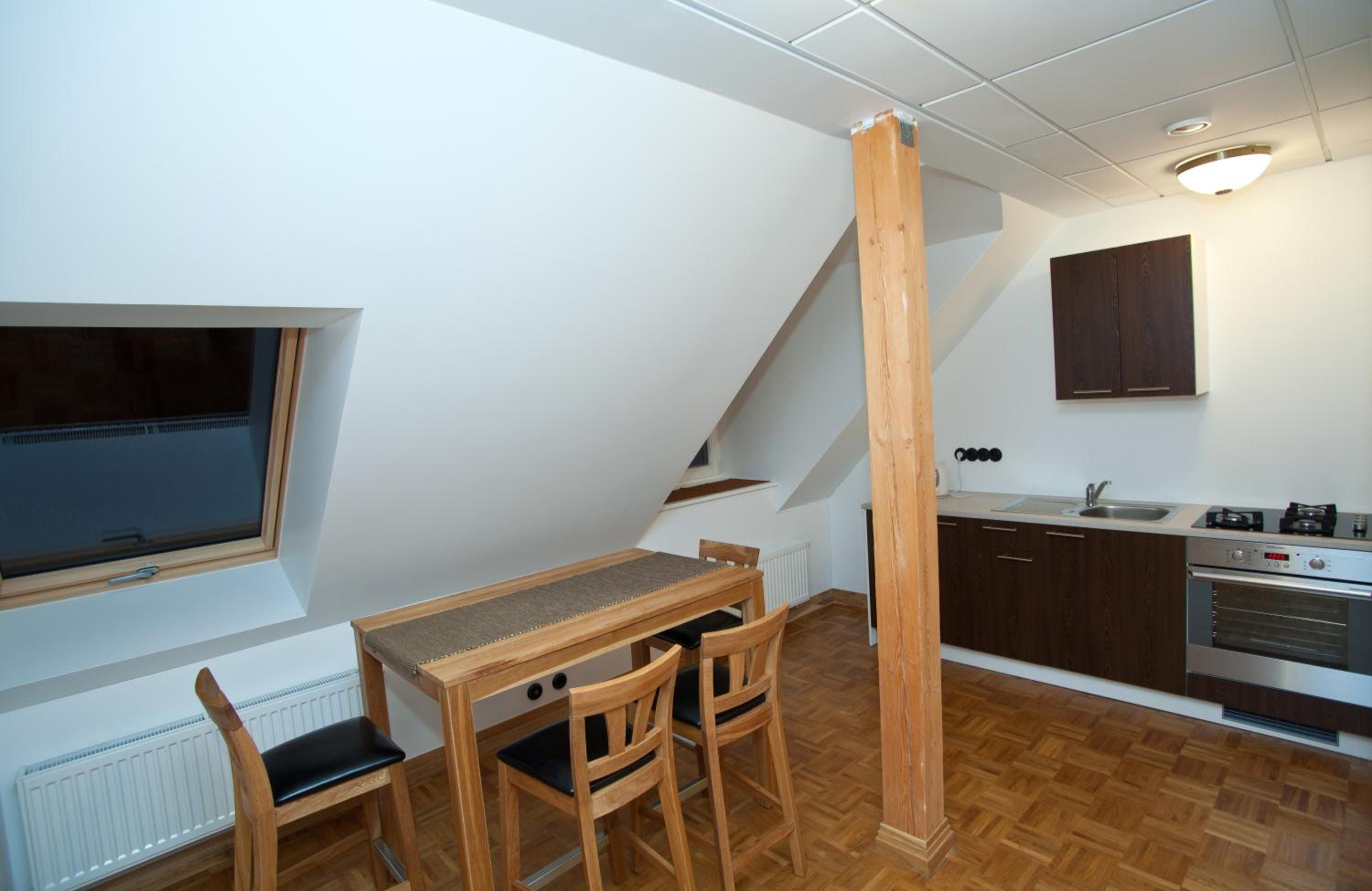 Suite - Photo 4