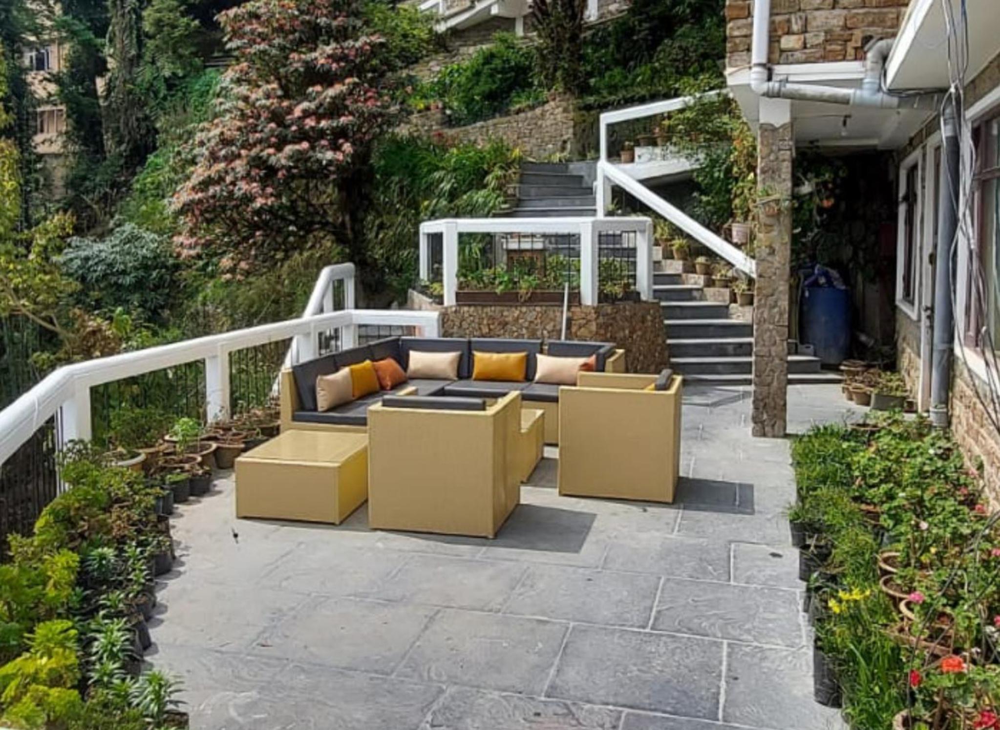 King Suite with Balcony photo 2