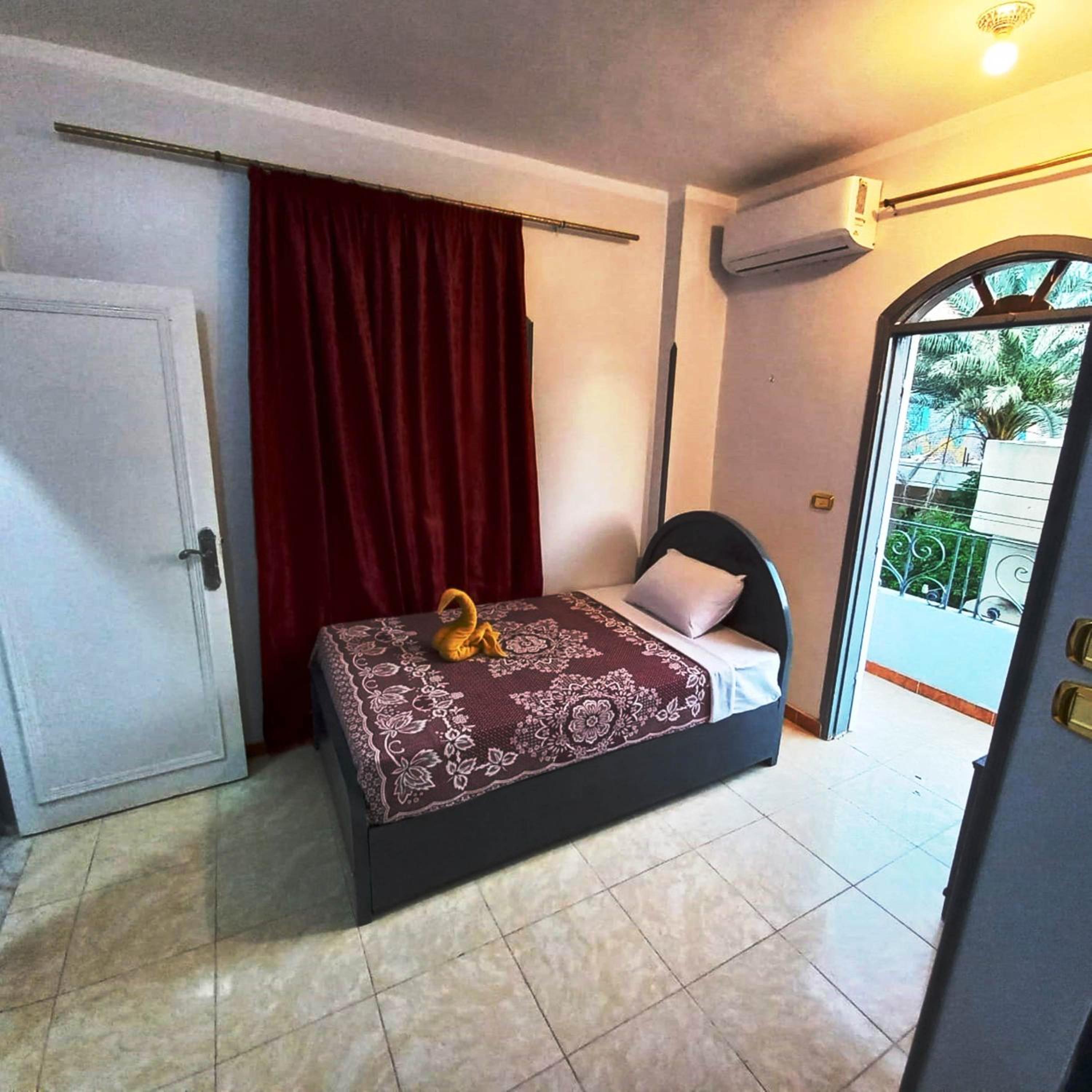 Single Room photo 3