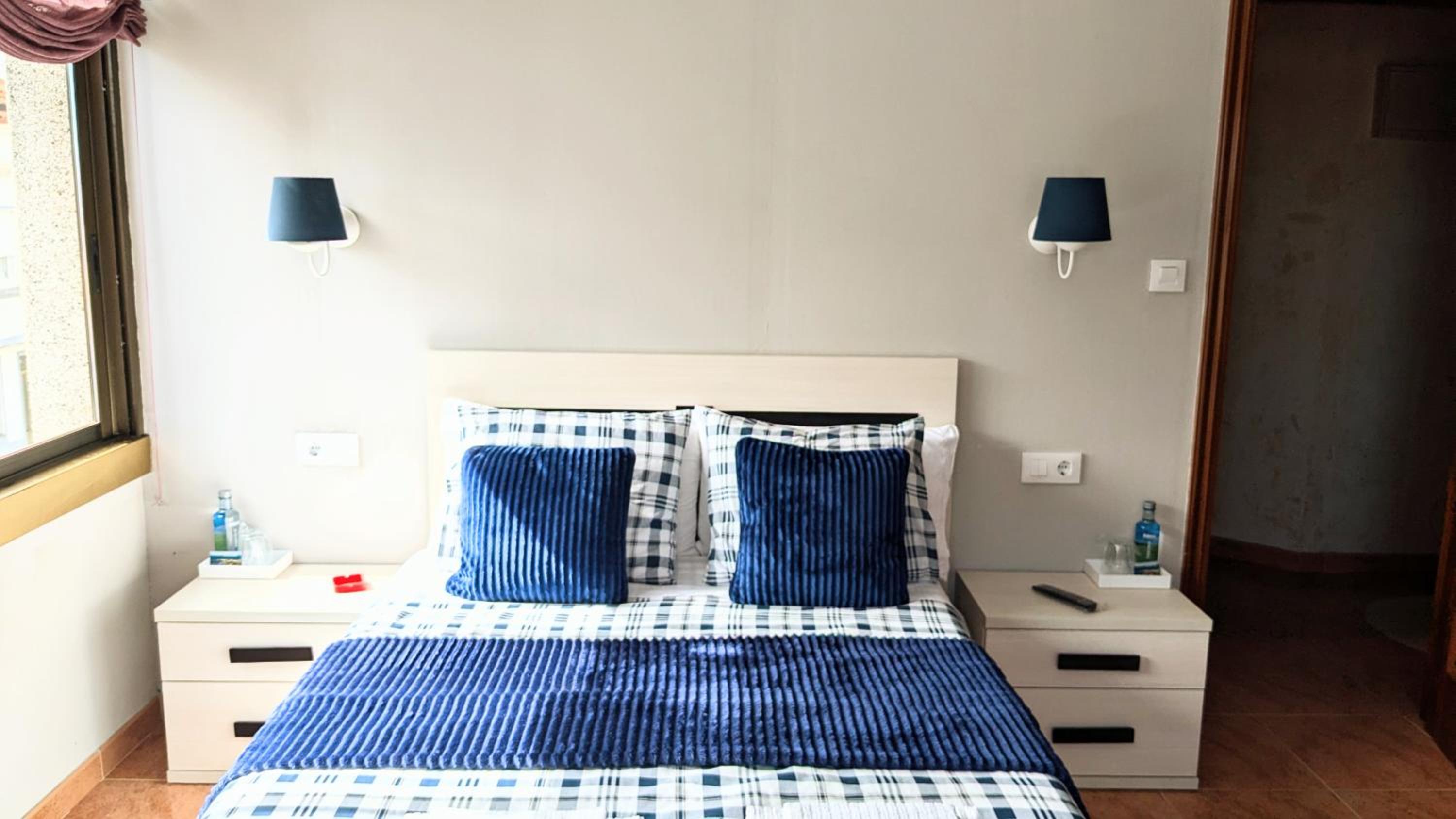 Habitación Doble con Baño Privado