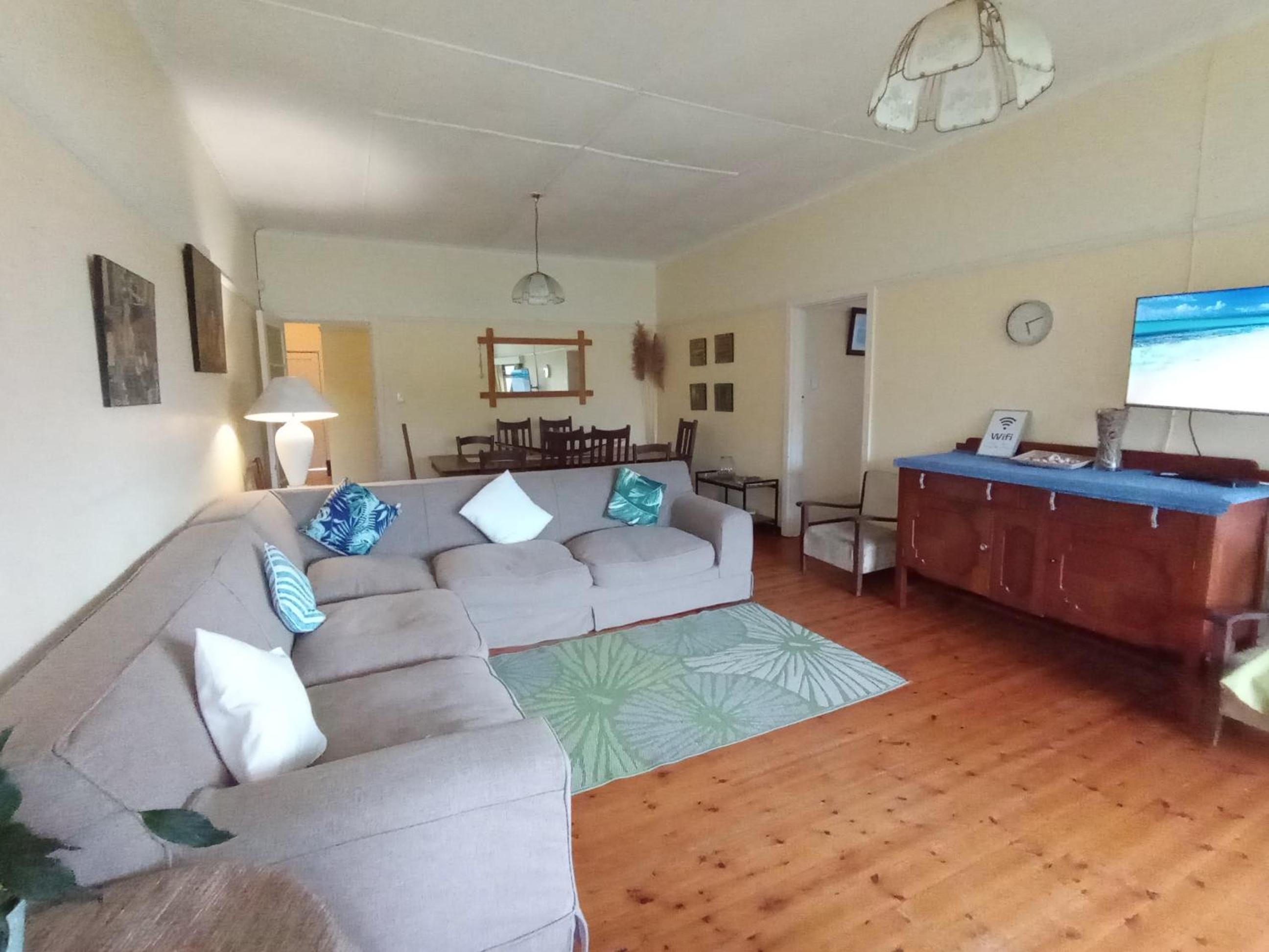 Four-Bedroom House photo 1
