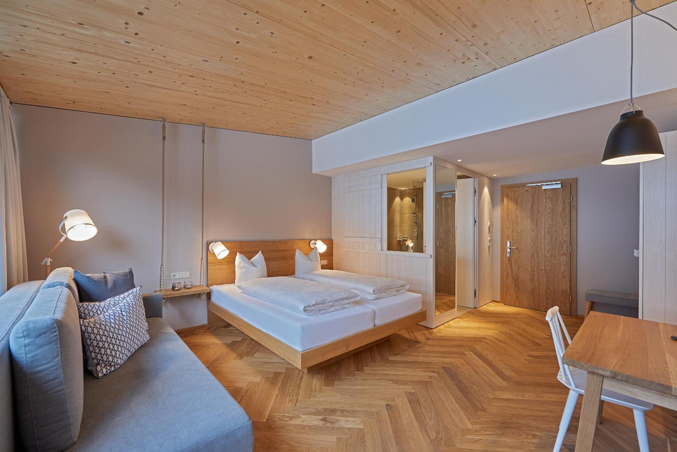 Deluxe Double Room with Balcony photo 1