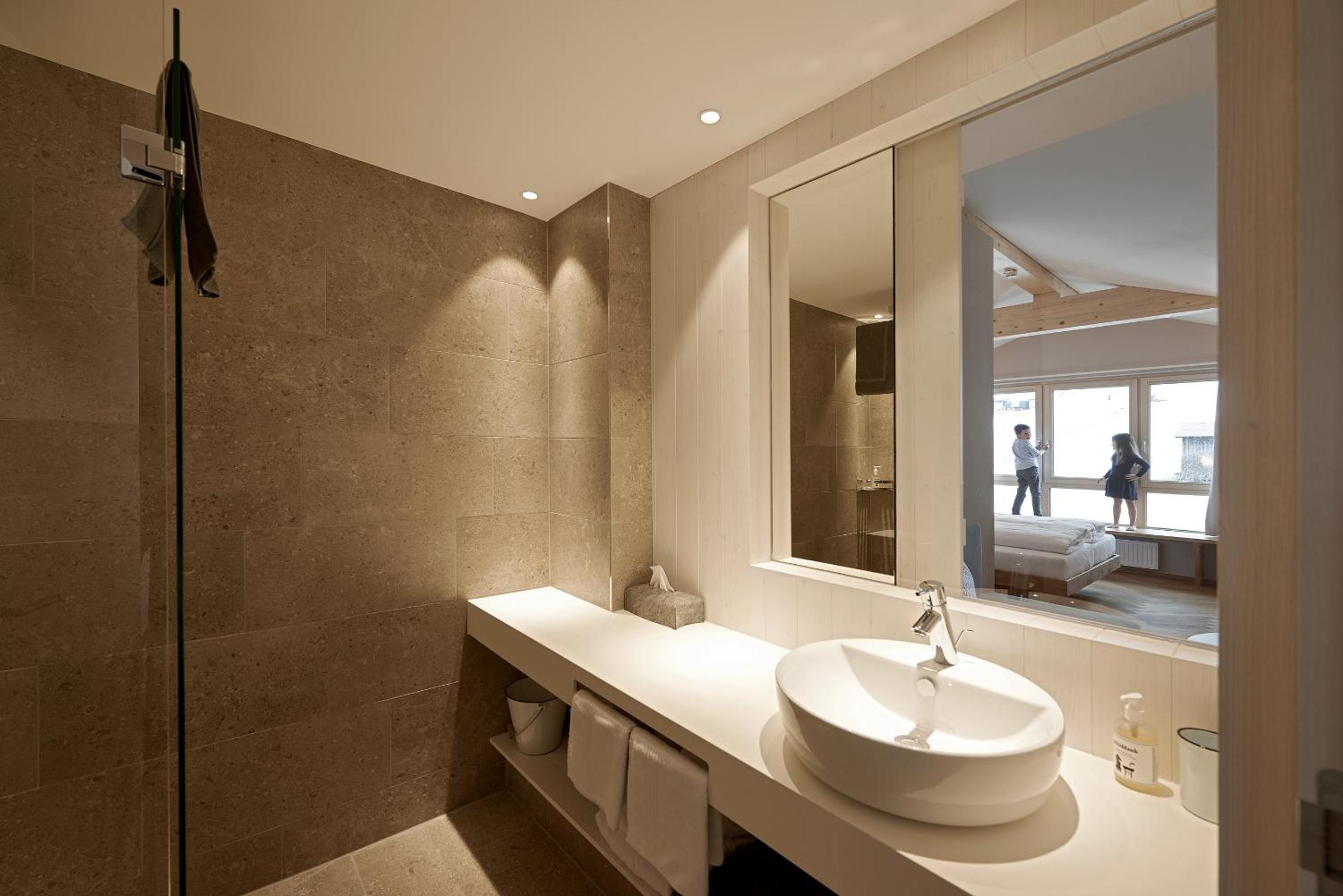 Deluxe Double Room with Balcony photo 2
