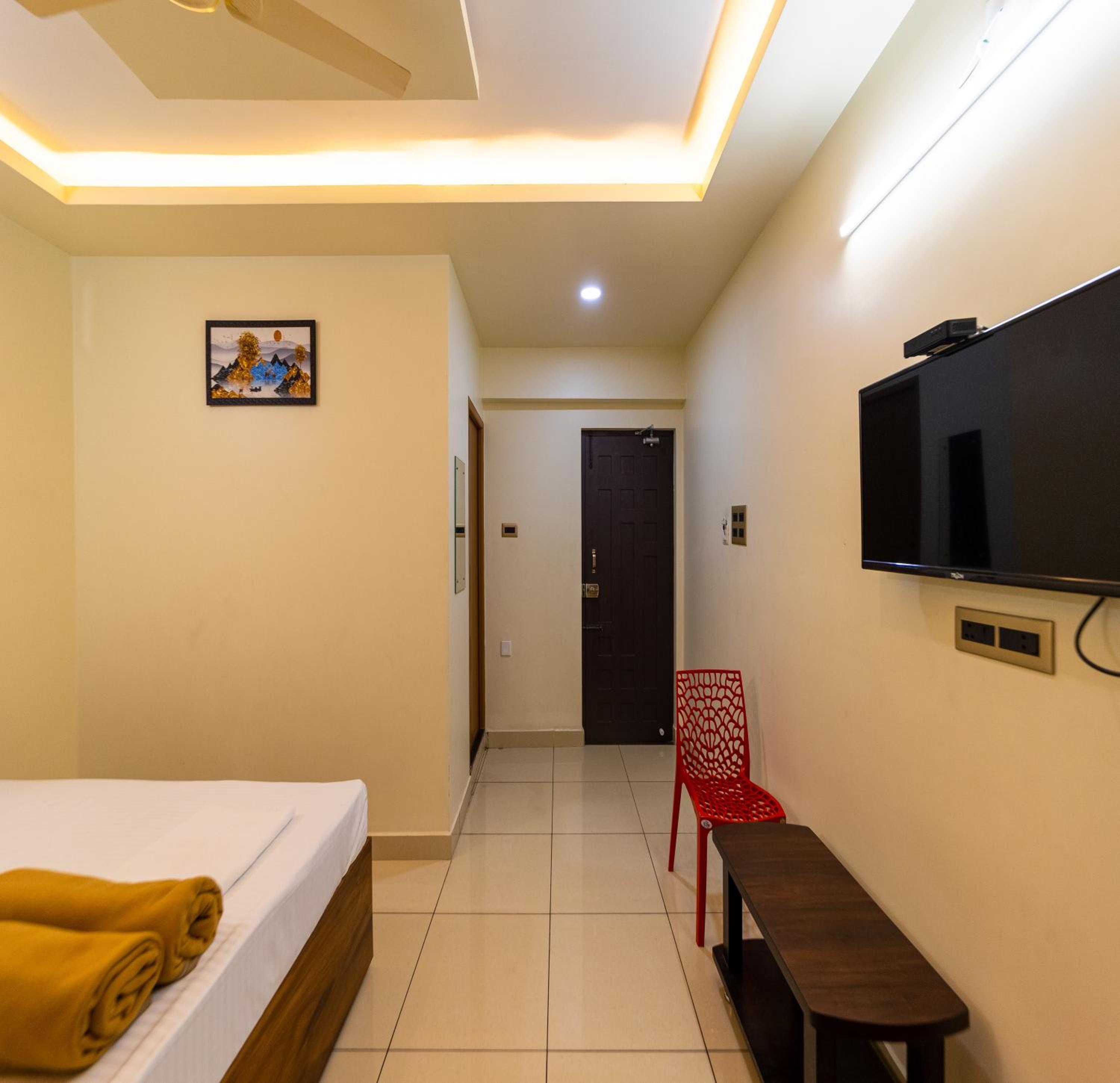 Deluxe Room - Photo 3