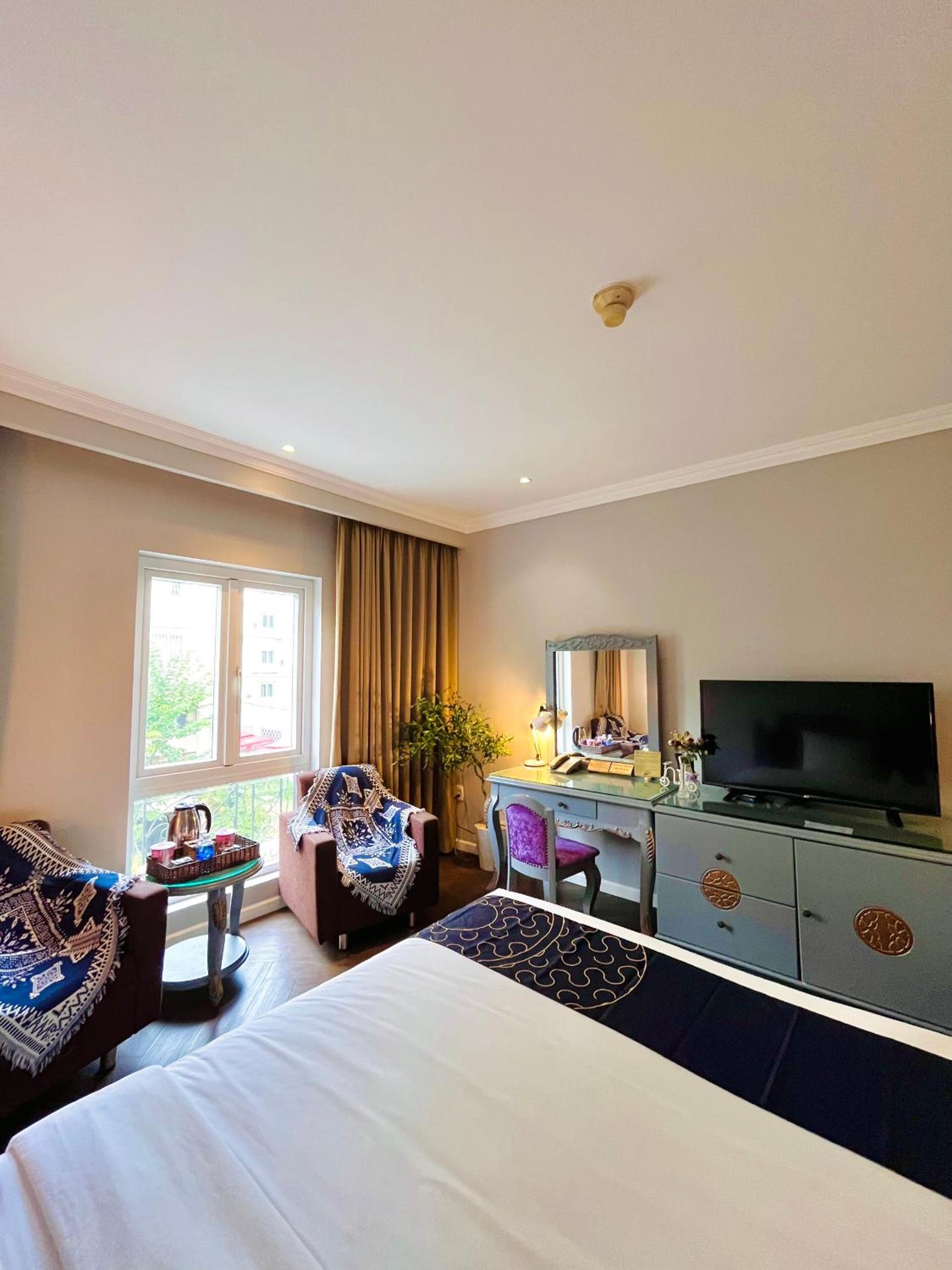 Suite - Photo 4
