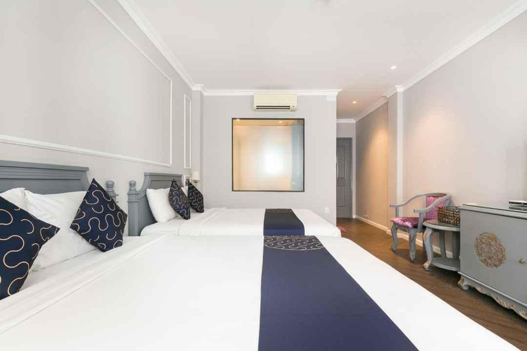 Double Room with Two Double Beds - Photo 4