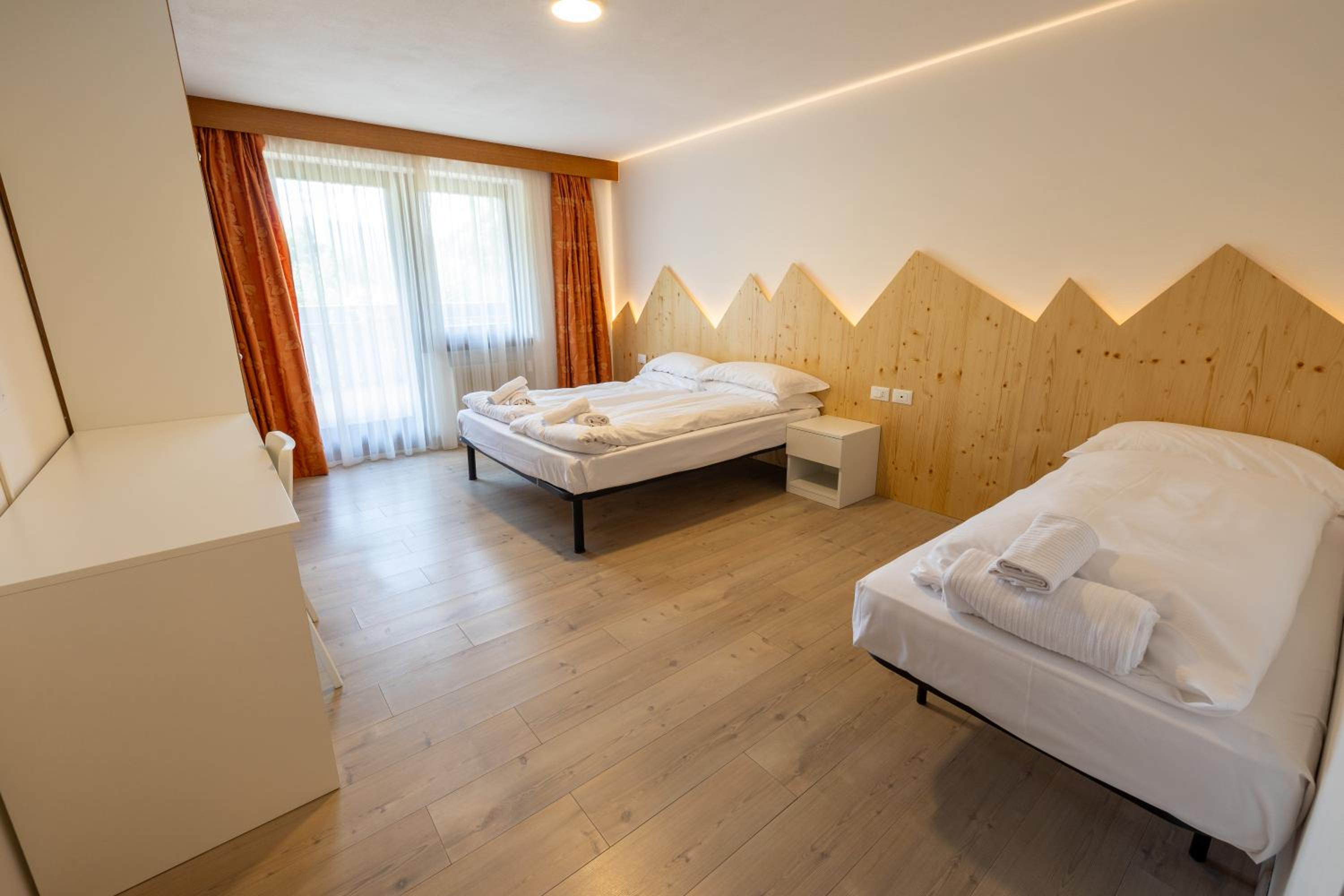 Standard Double Room - Photo 2
