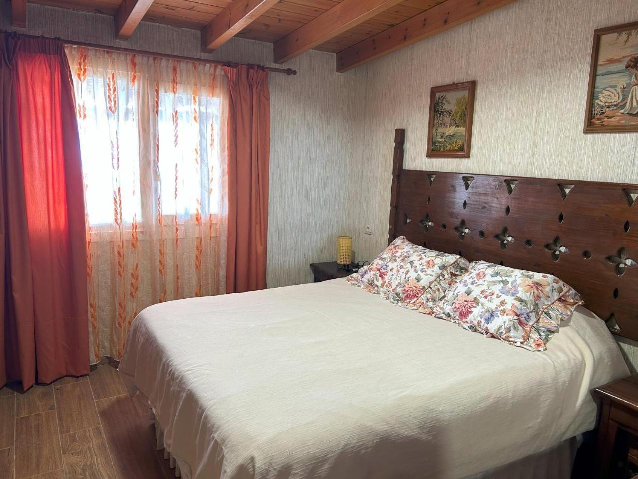 Apartamento de dos habitaciones con terraza y vista al mar