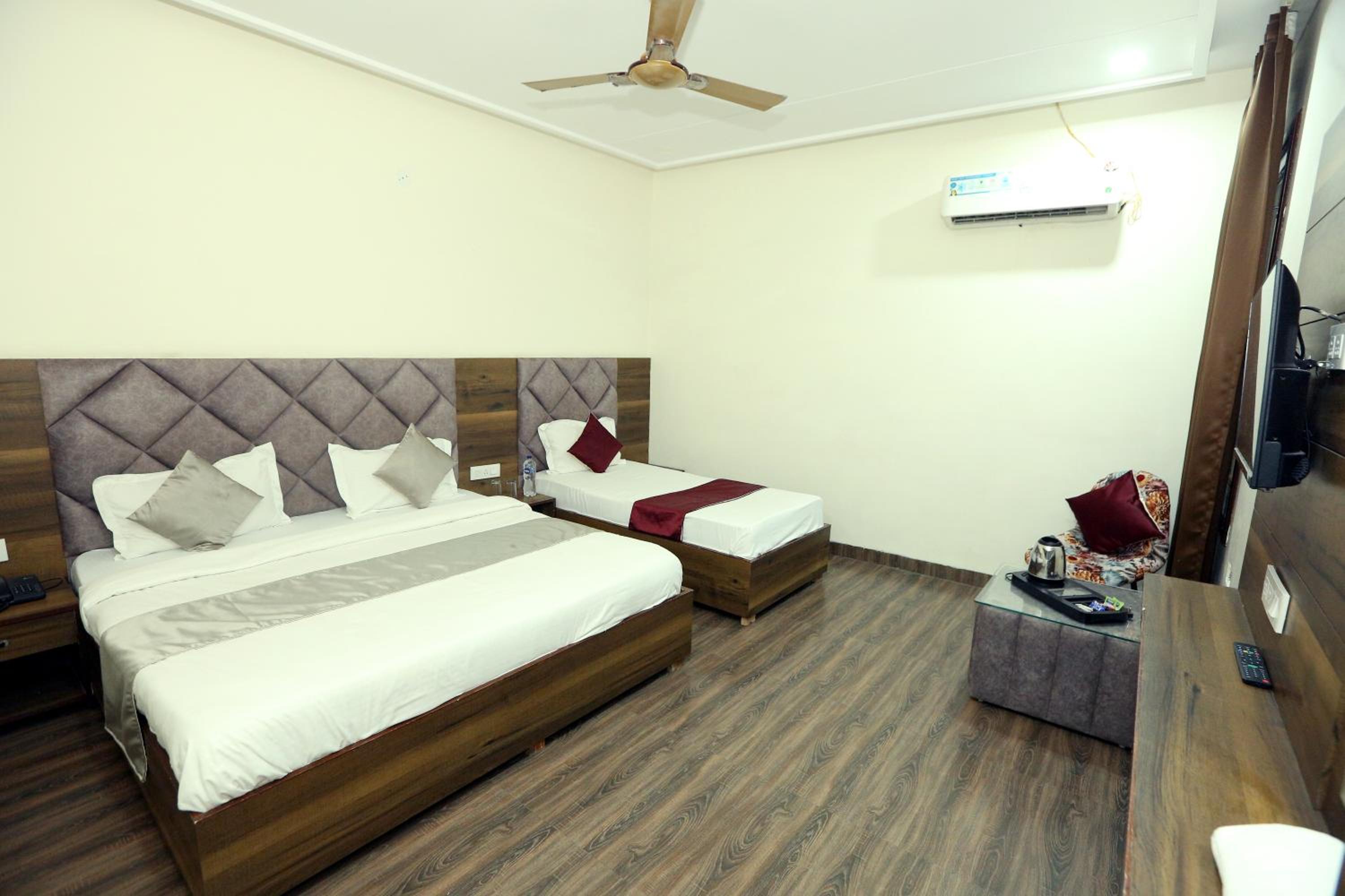 Executive Triple Room