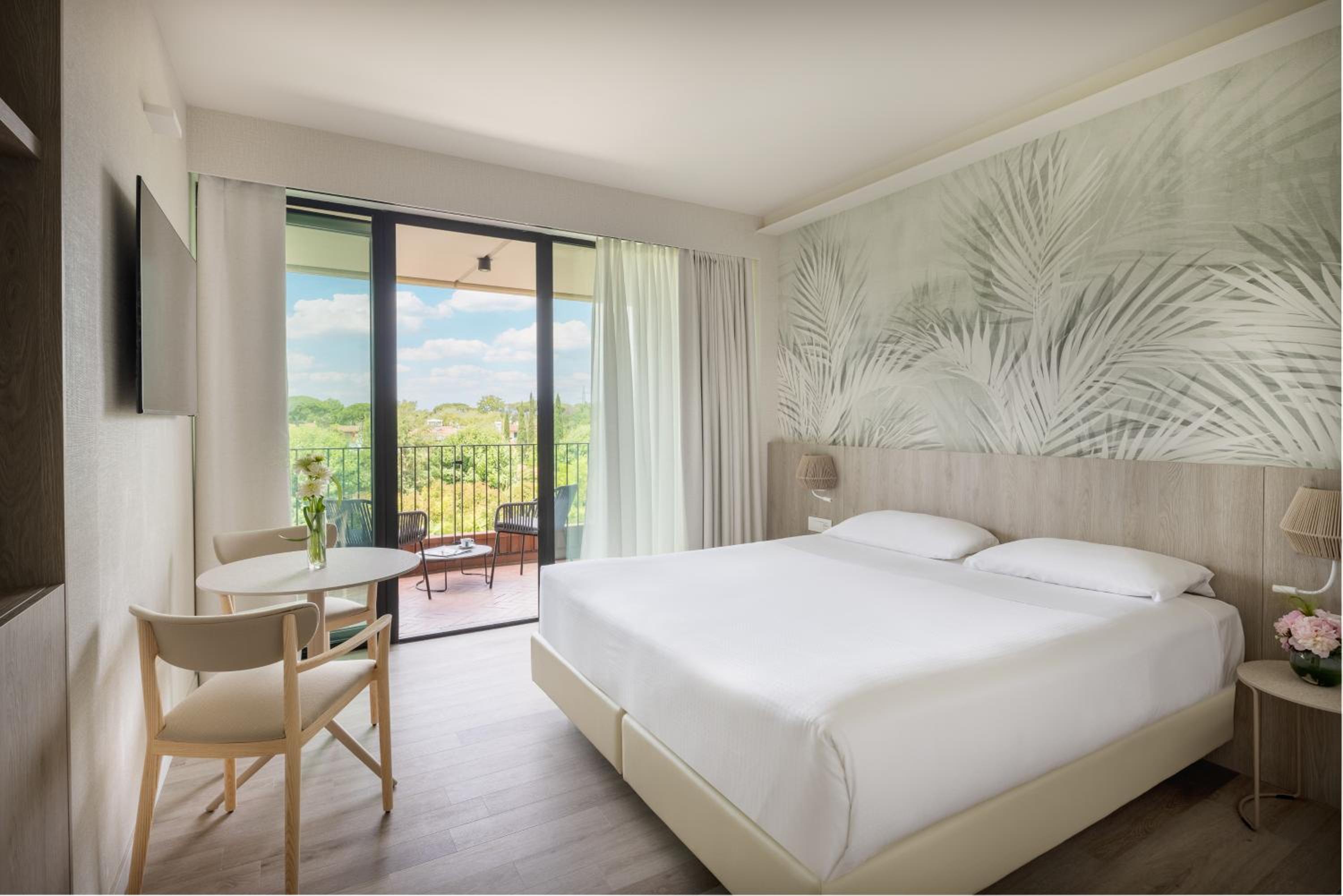 Deluxe Double Room - Photo 7