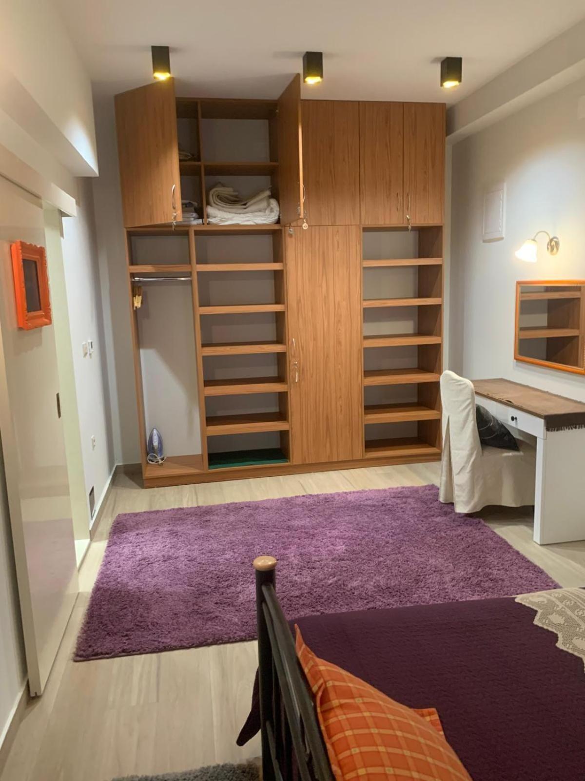 Studio Apartment photo 3
