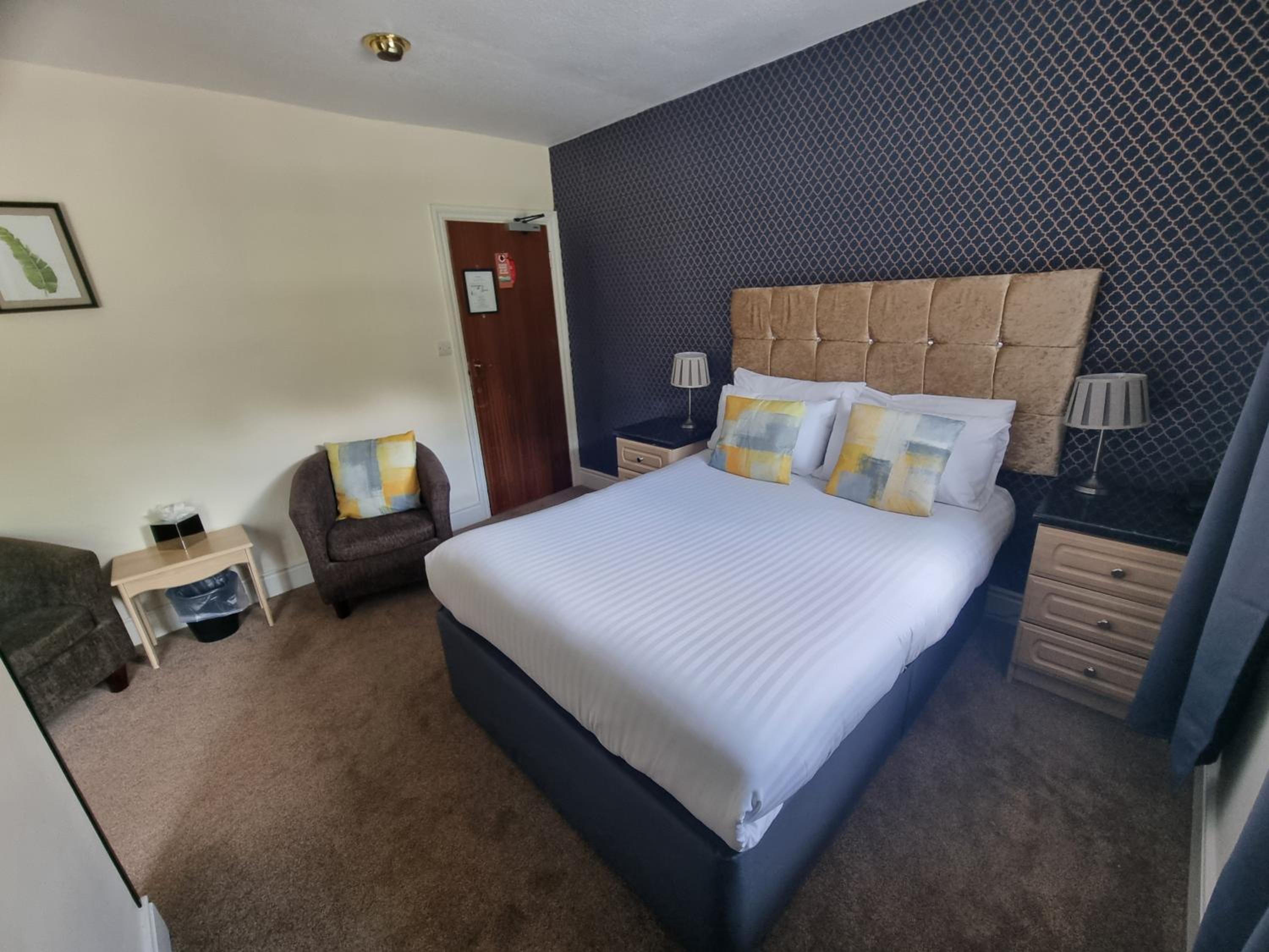 Standard Double Room - Photo 2