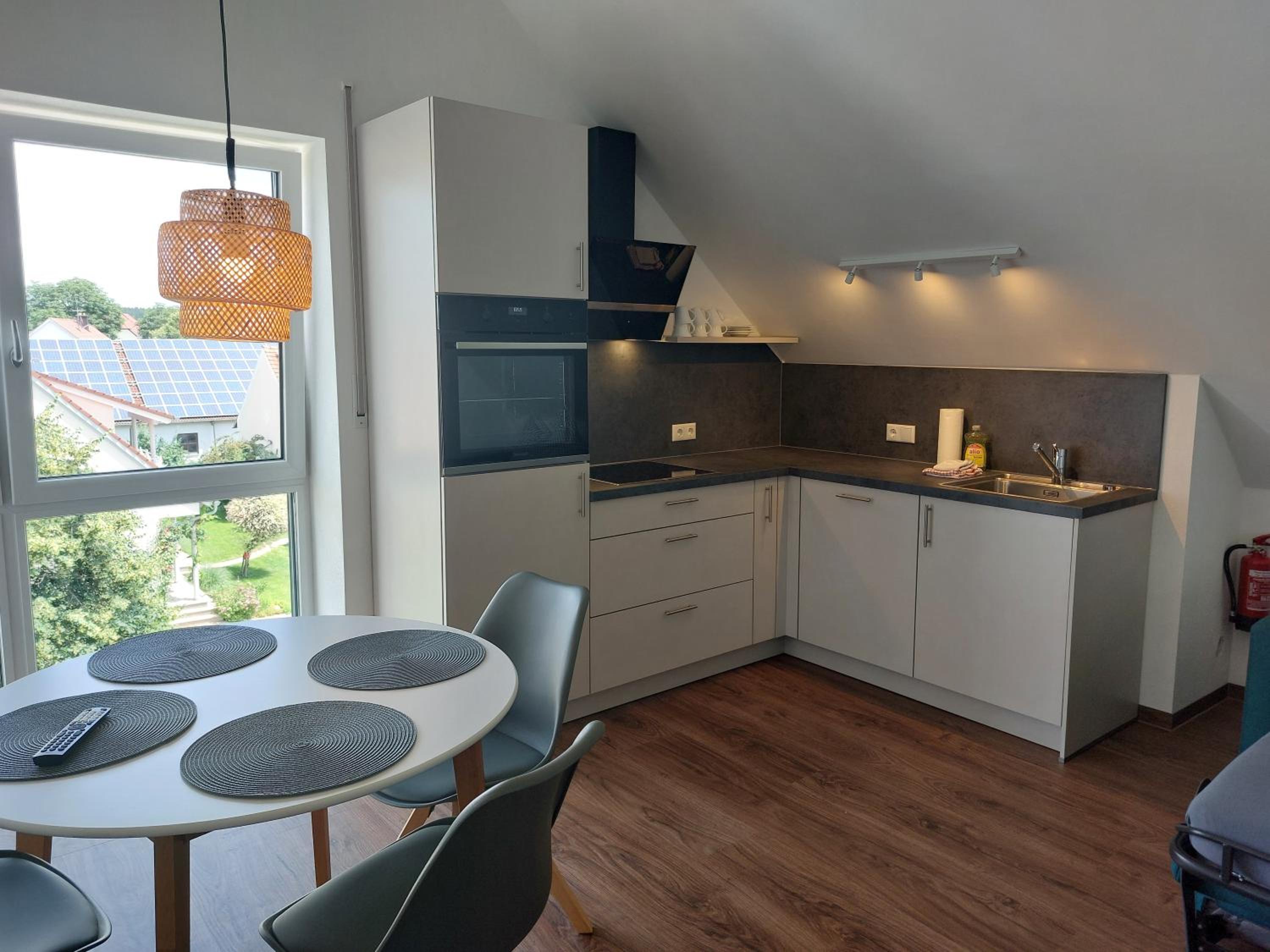 One-Bedroom Apartment with Garden View - Photo 8