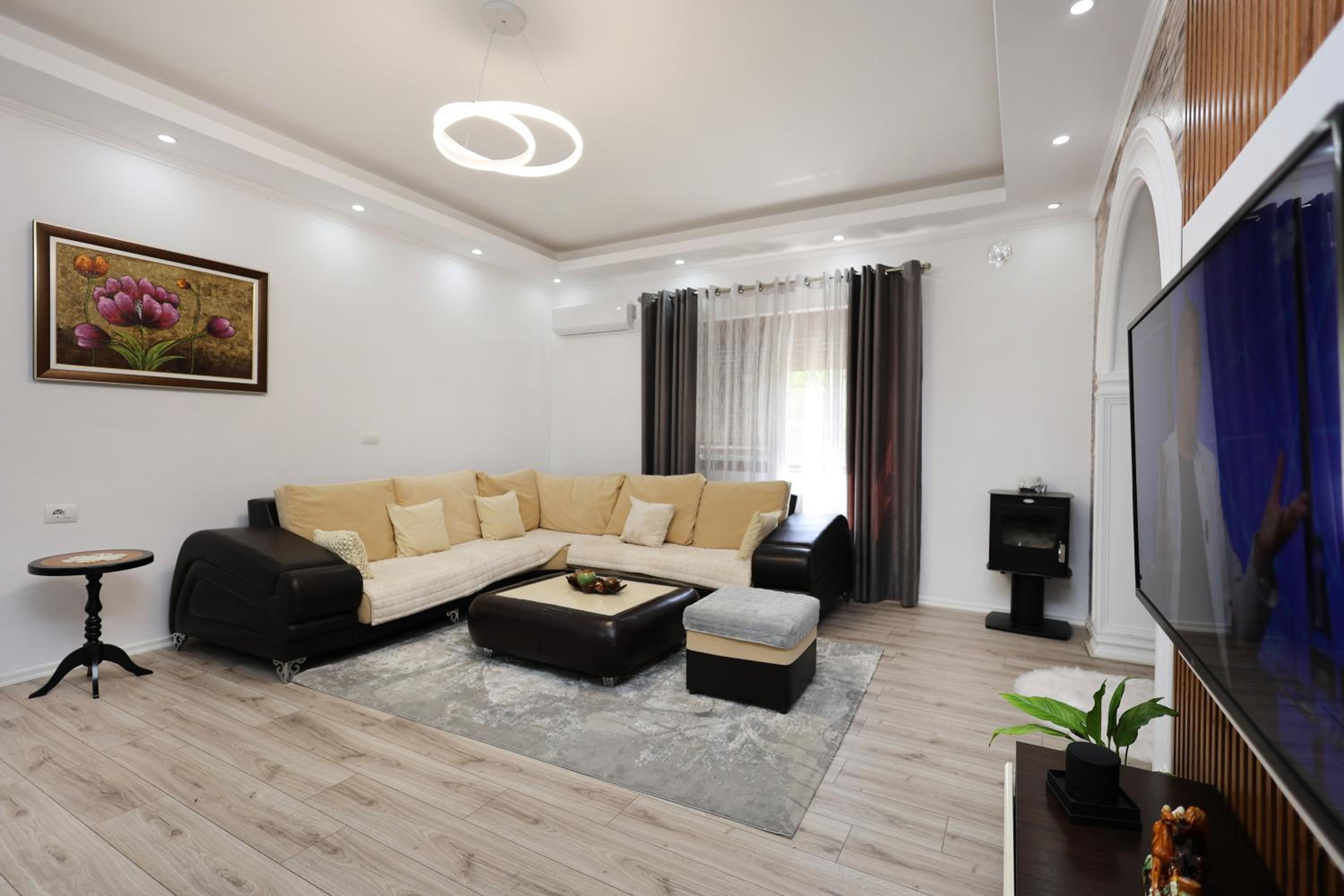 Two-Bedroom Deluxe Apartment