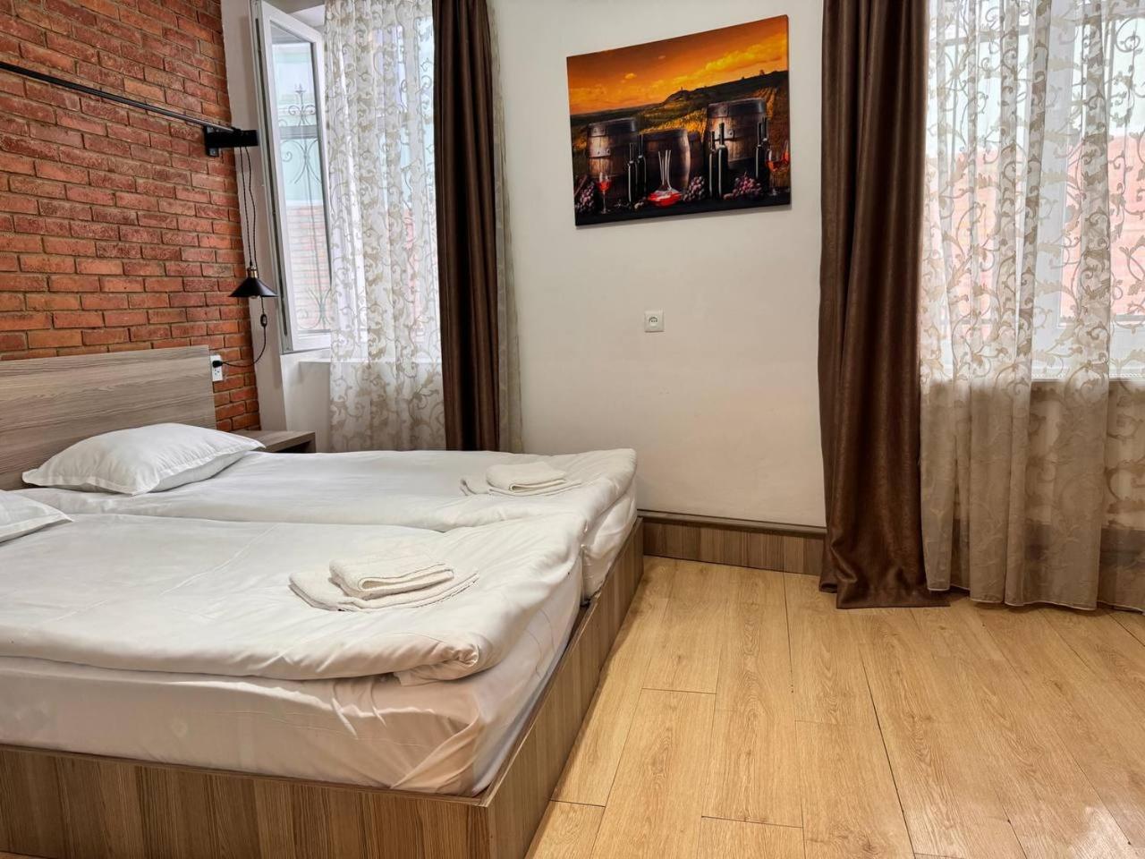 Standard Double or Twin Room - Photo 1