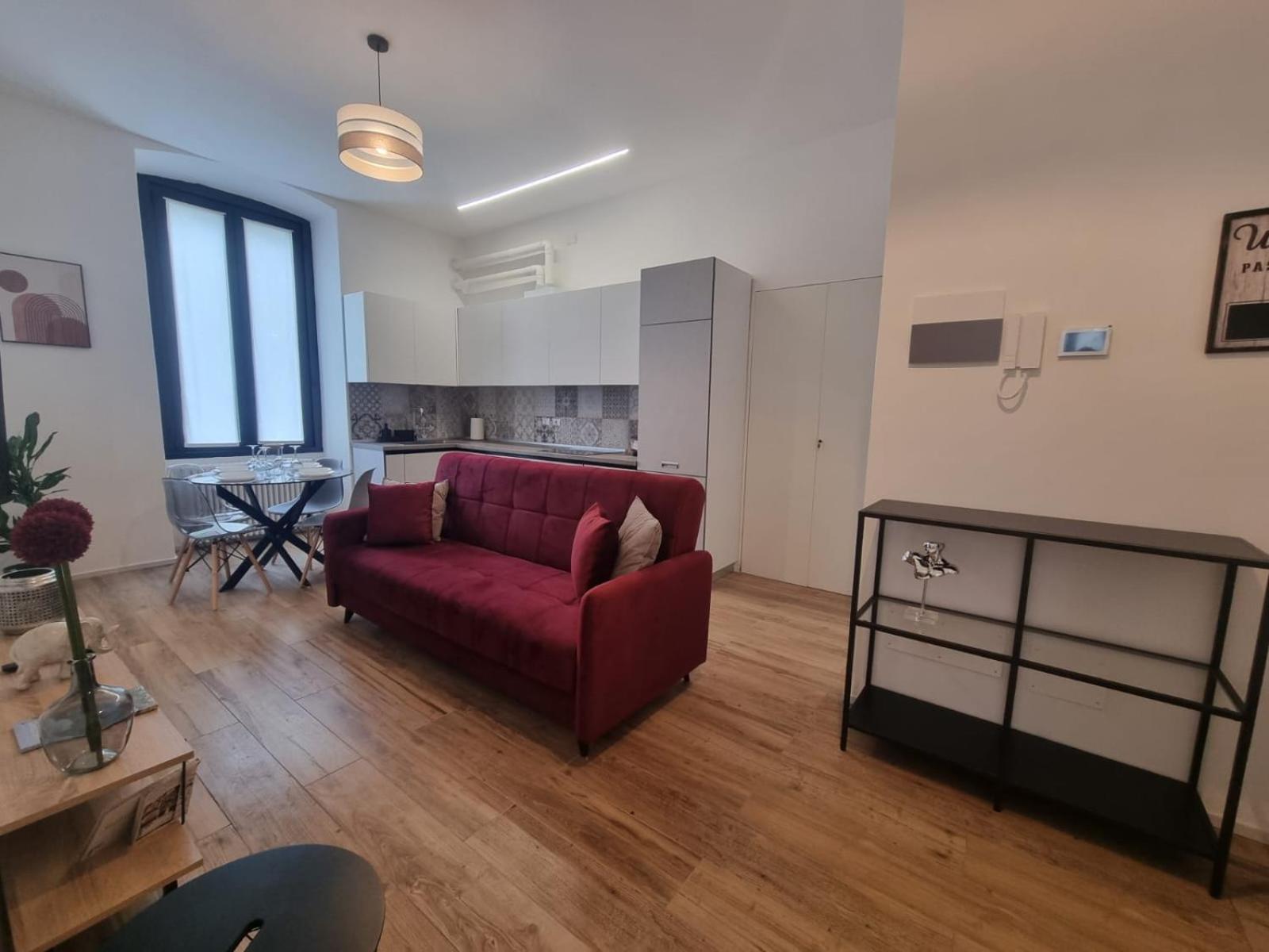 Two-Bedroom Apartment Separate Building - Photo 11