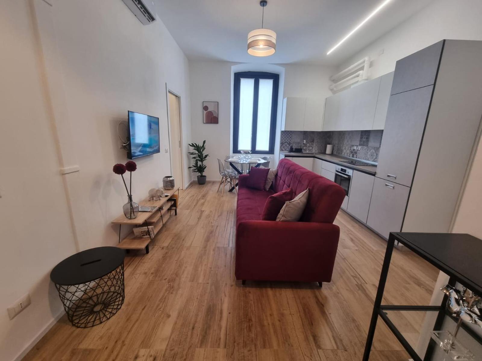 Two-Bedroom Apartment Separate Building - Photo 2