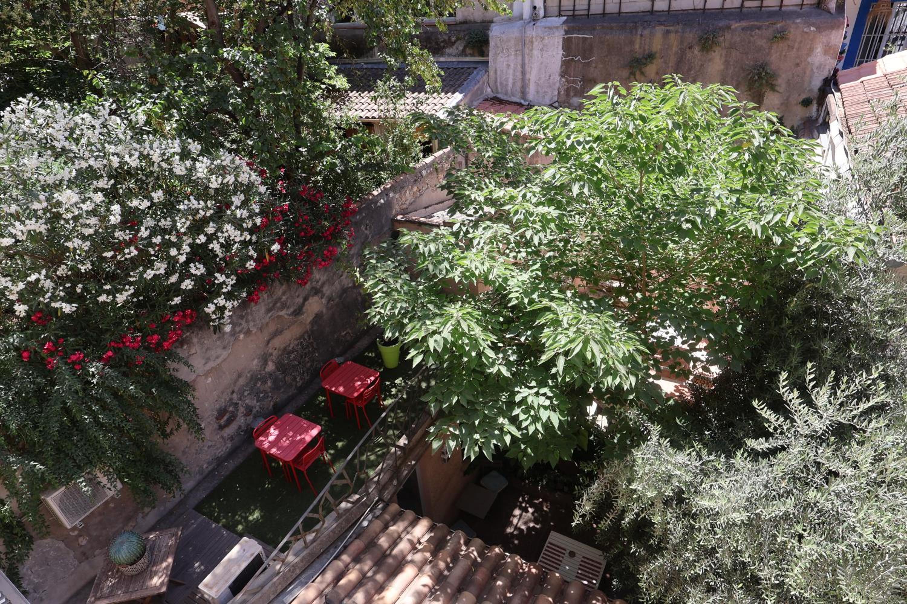Comfort Double Room with Garden View - Photo 4