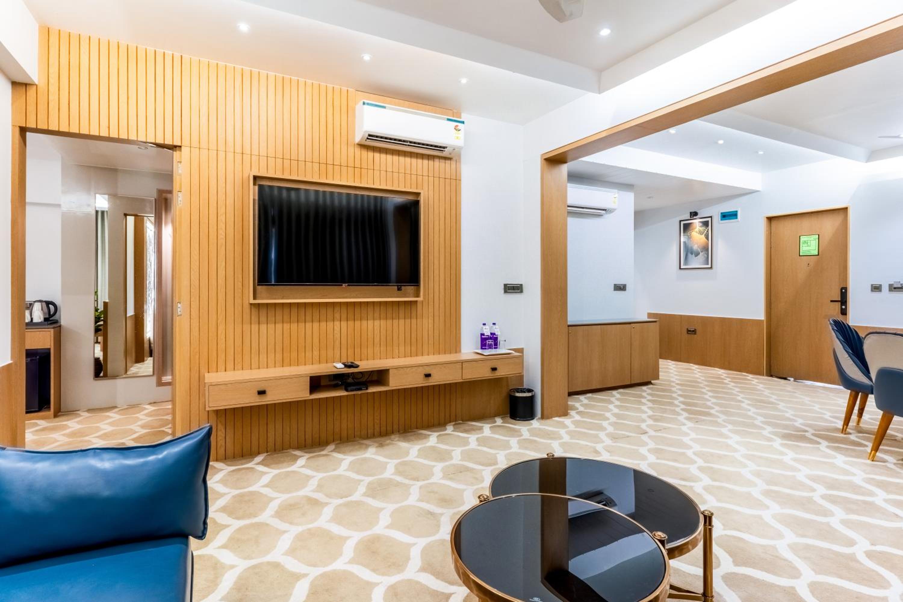 Executive Suite photo 1