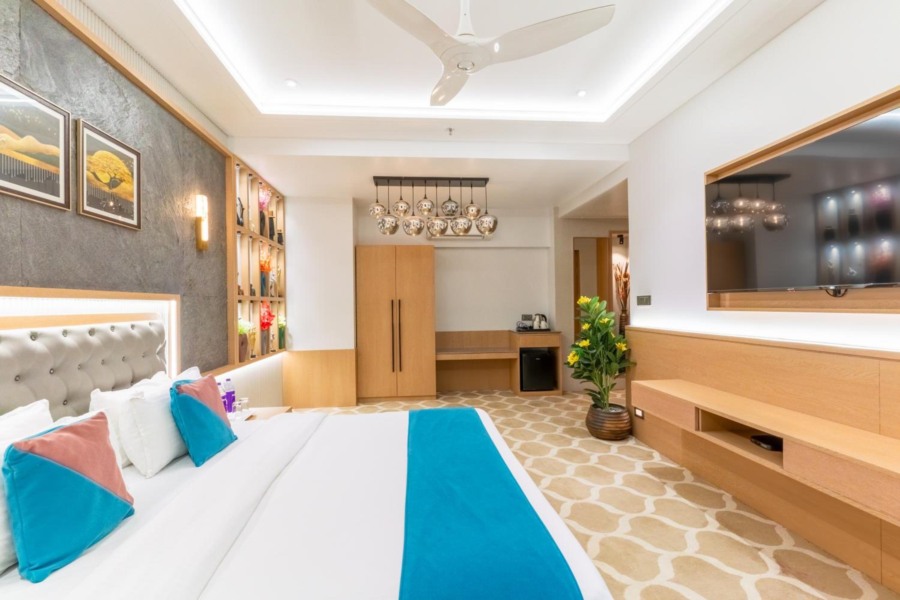 Junior Suite with Sea View - Photo 7