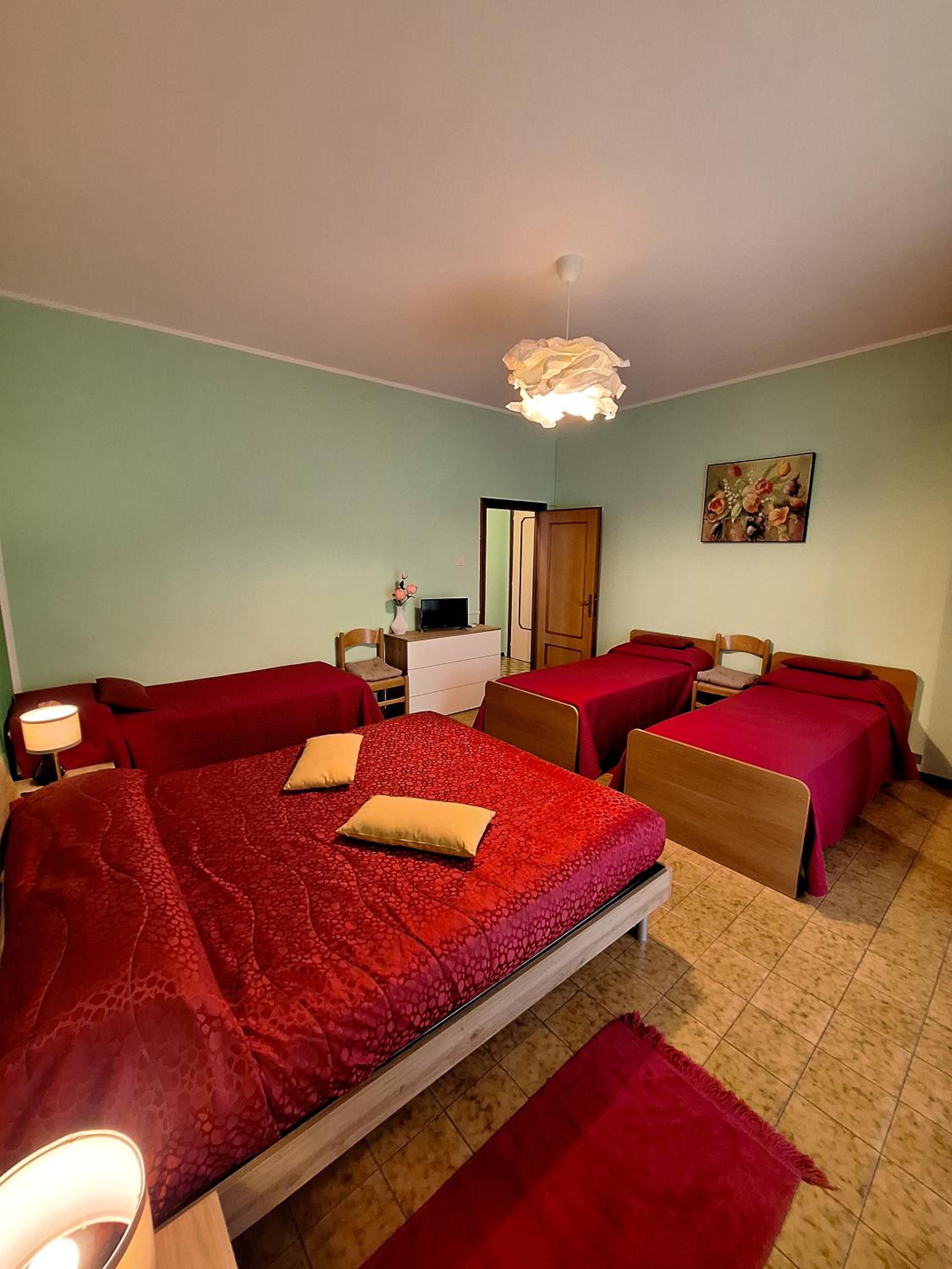 Quadruple Room - Photo 10