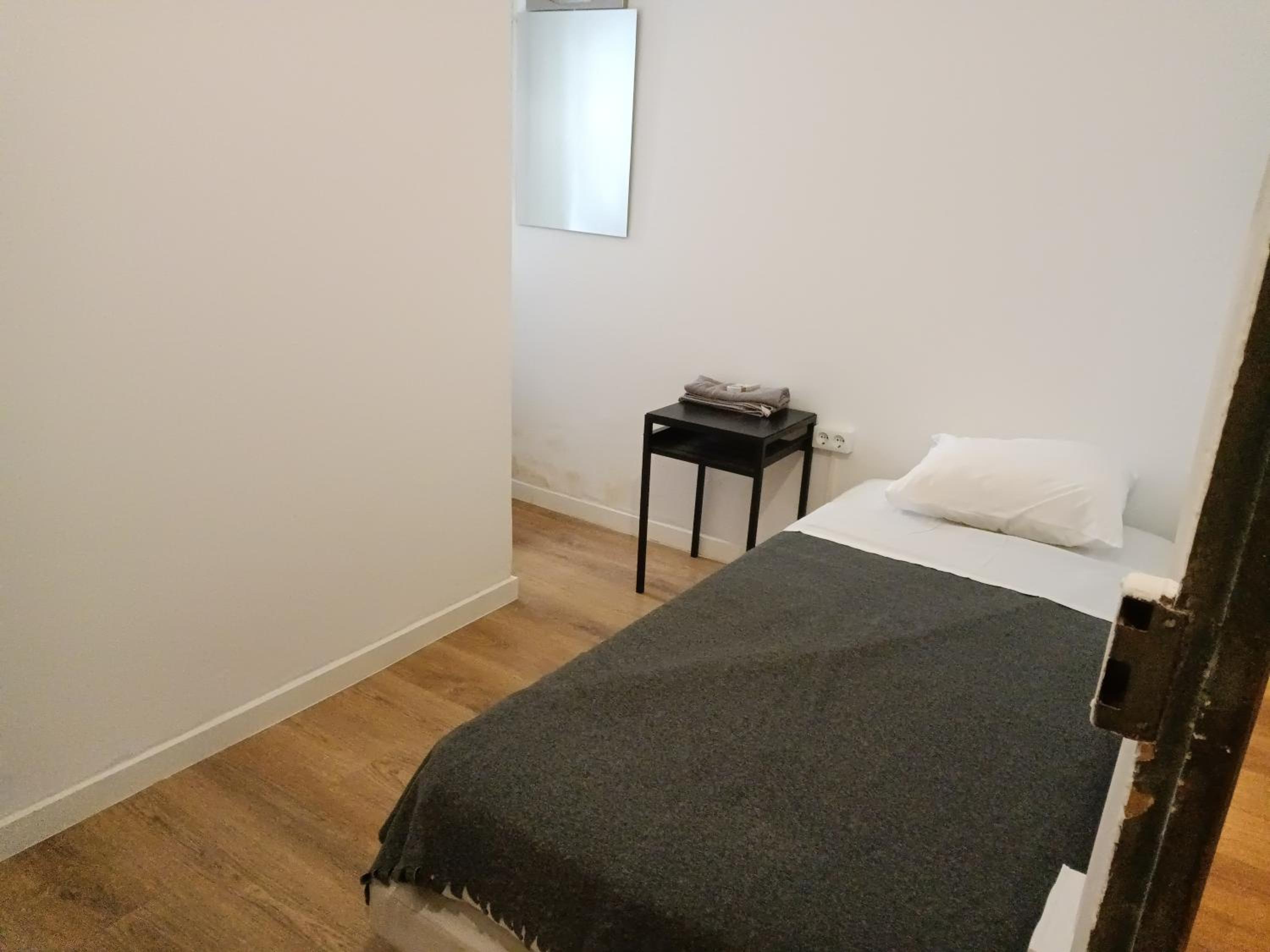 Habitación Individual Económica