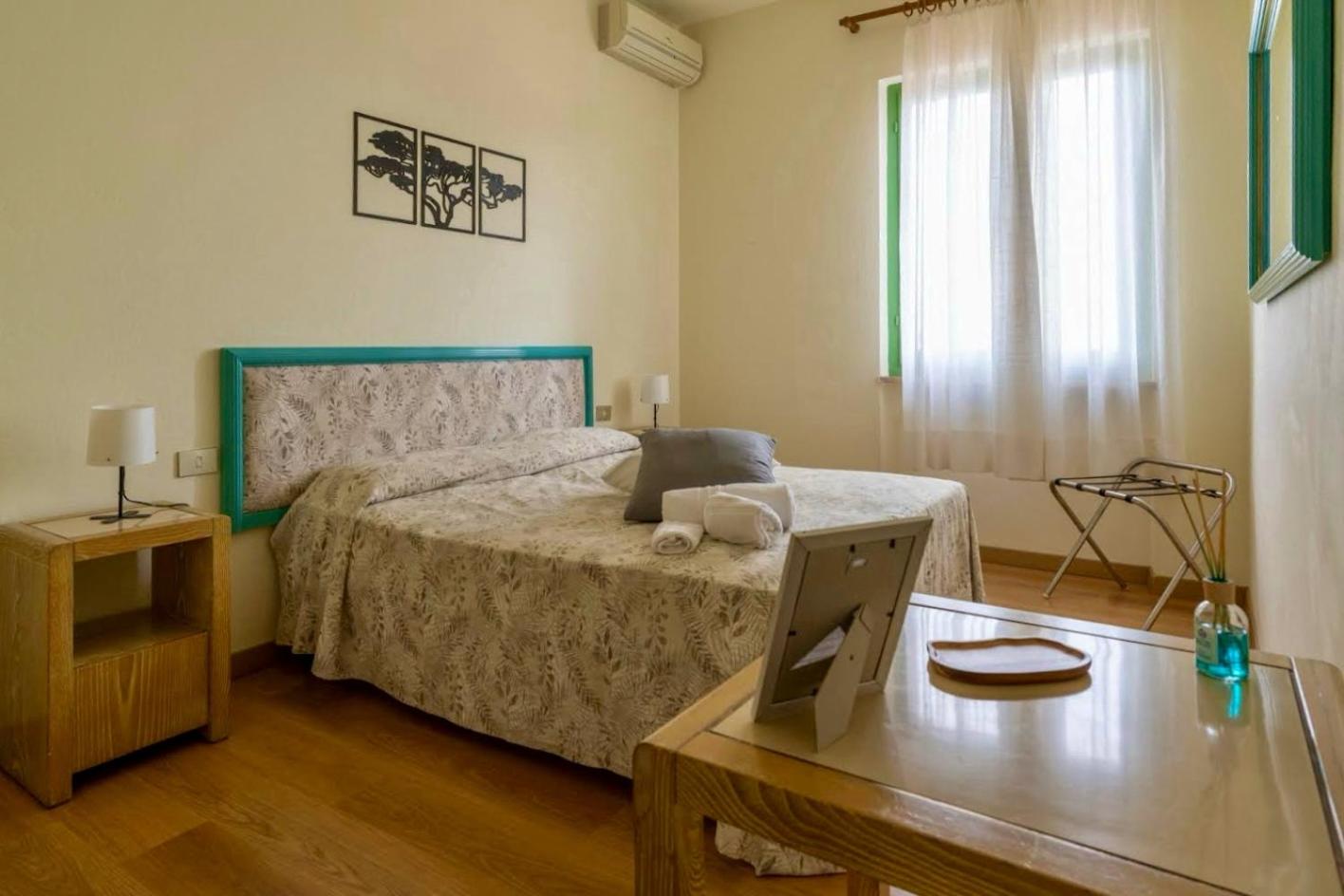 Double Room with Private Bathroom photo 1