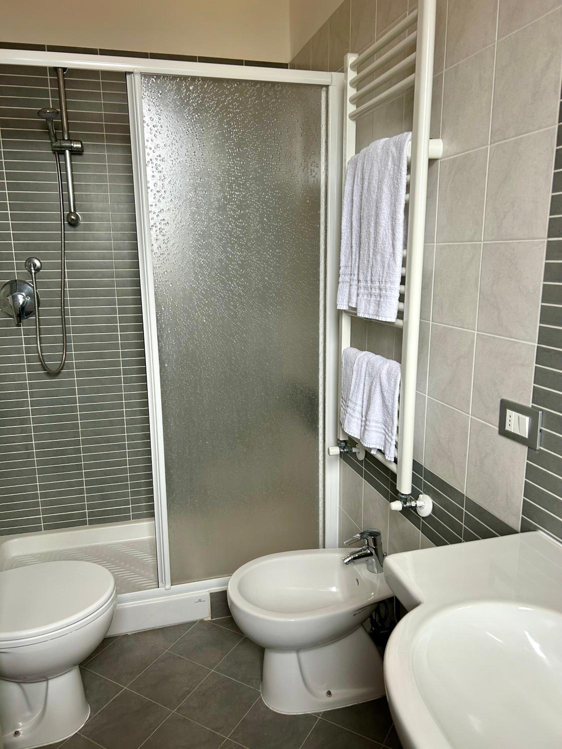 Triple Room with Private Bathroom photo 2