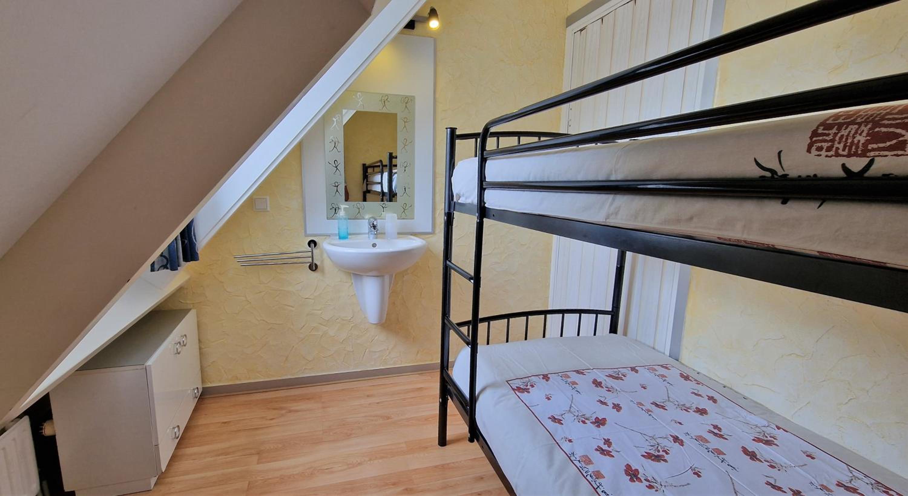 Two-Bedroom House photo 2
