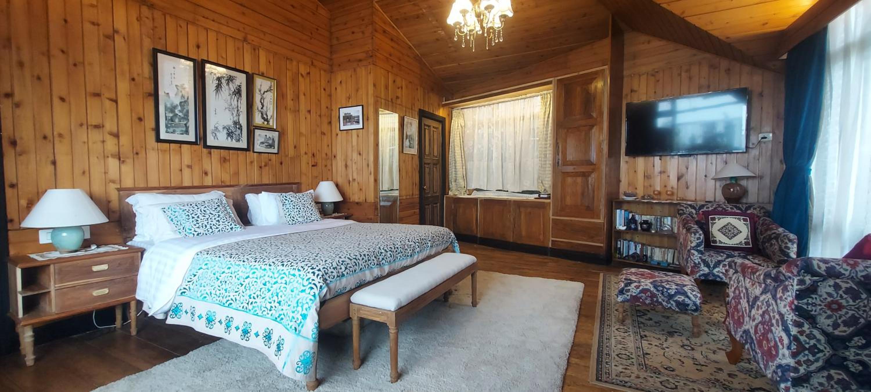 King Room with Mountain View photo 1