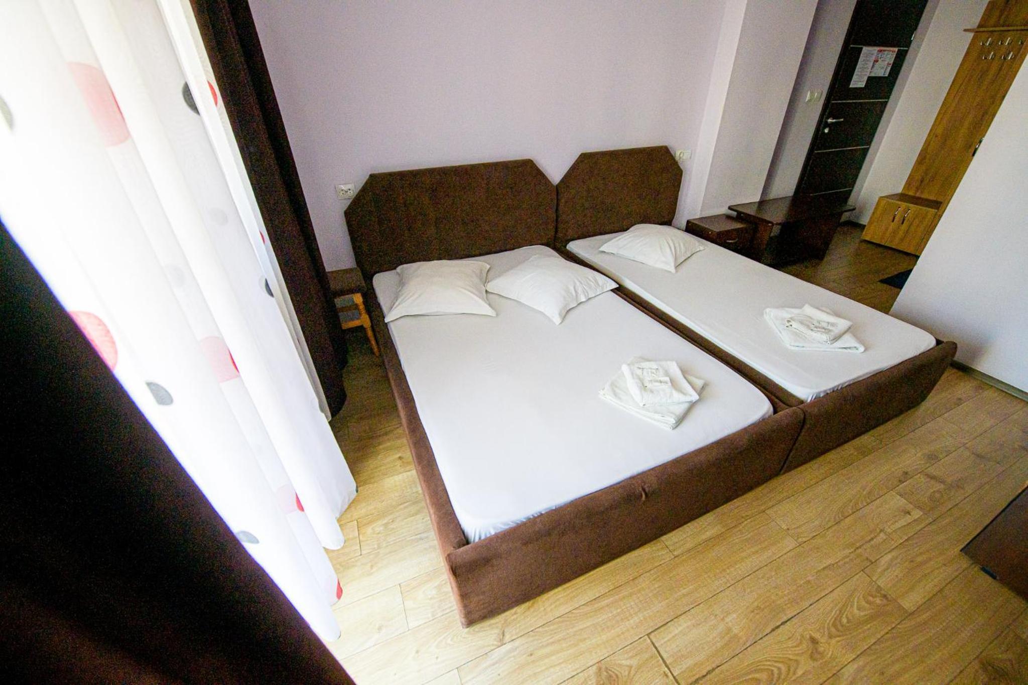 Double or Twin Room - Photo 24