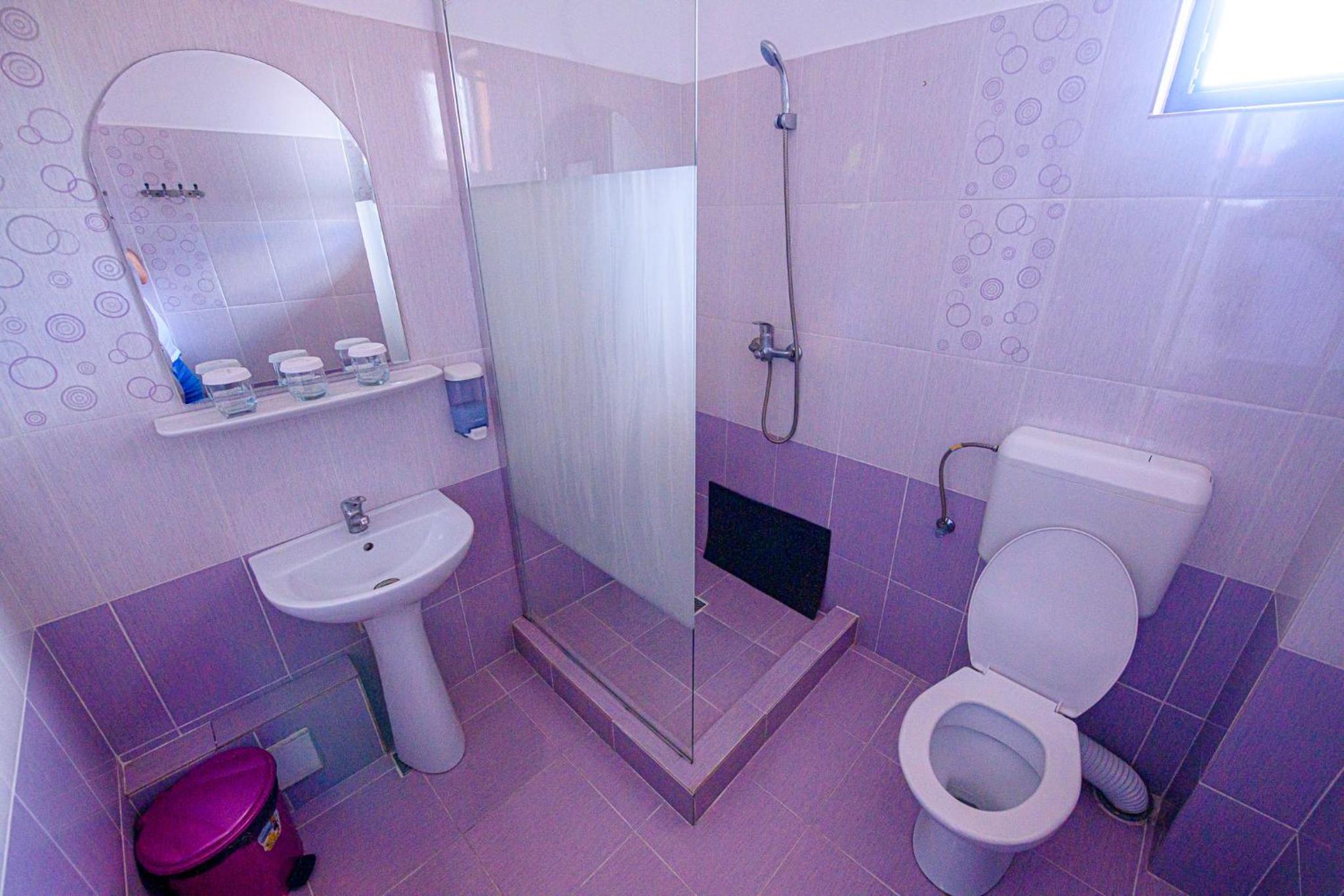 Double or Twin Room - Photo 25