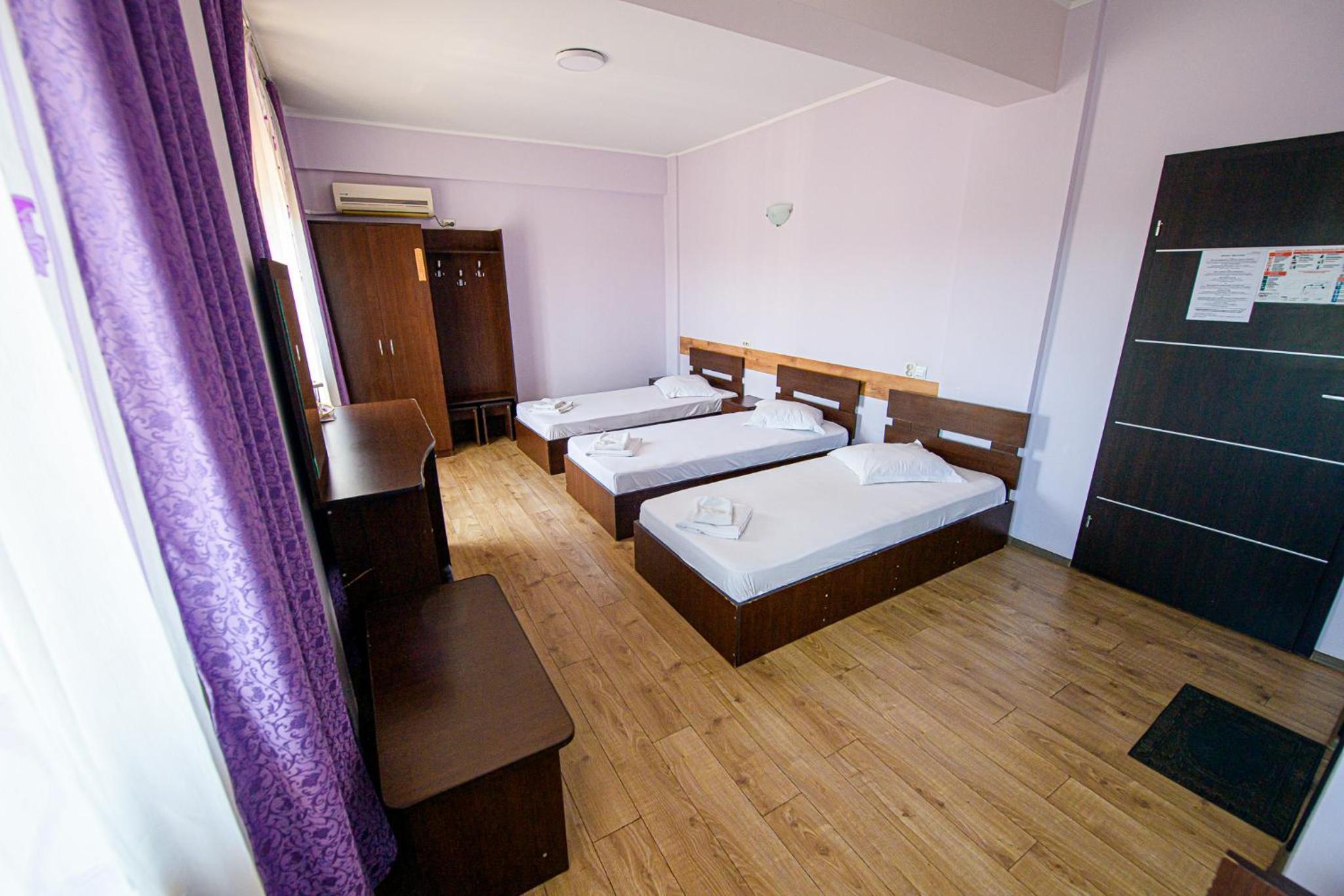 Triple Room - Photo 23