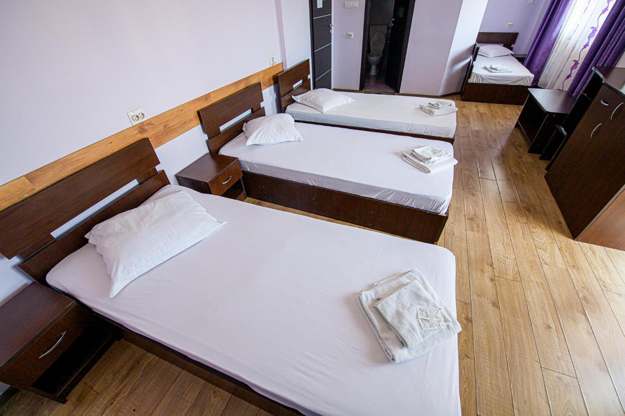 Triple Room - Photo 26